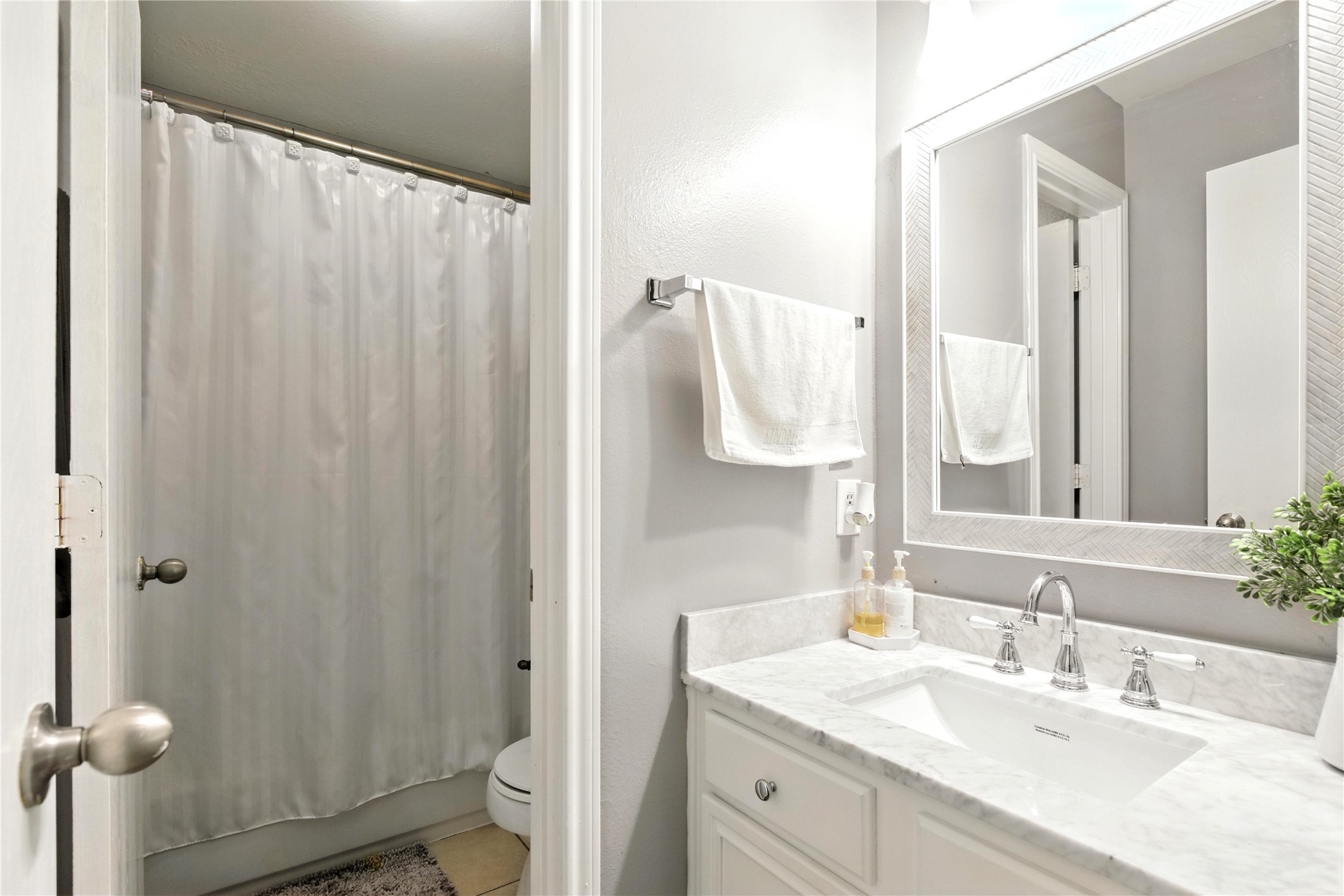 9238 Quercus Circle Property Photo 8