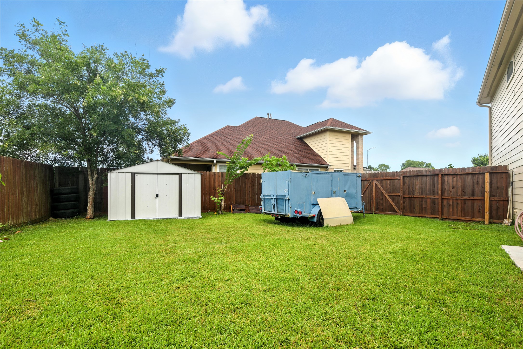 9238 Quercus Circle Property Photo 10