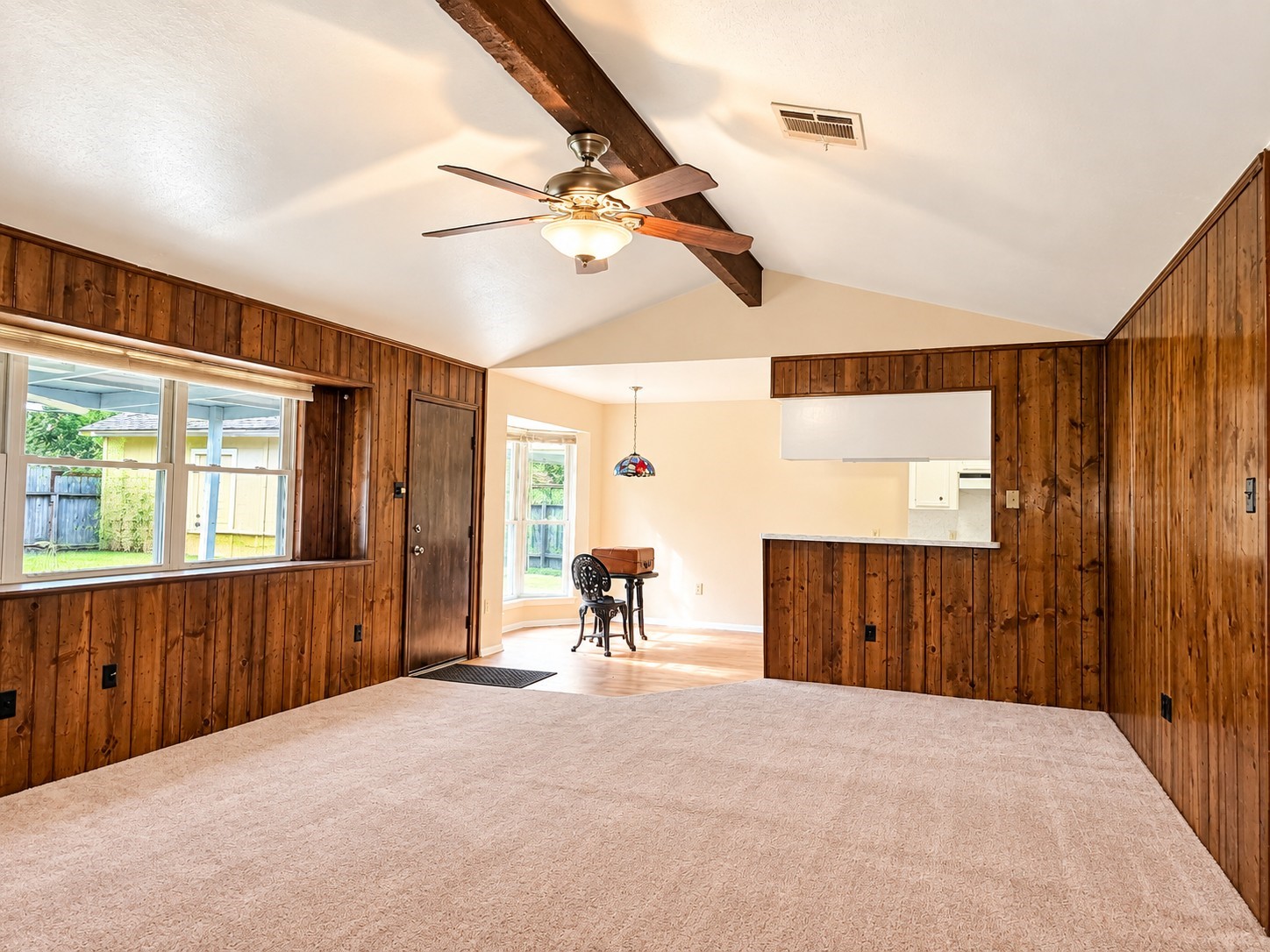 5383 Lincoln Green Drive Property Photo 3