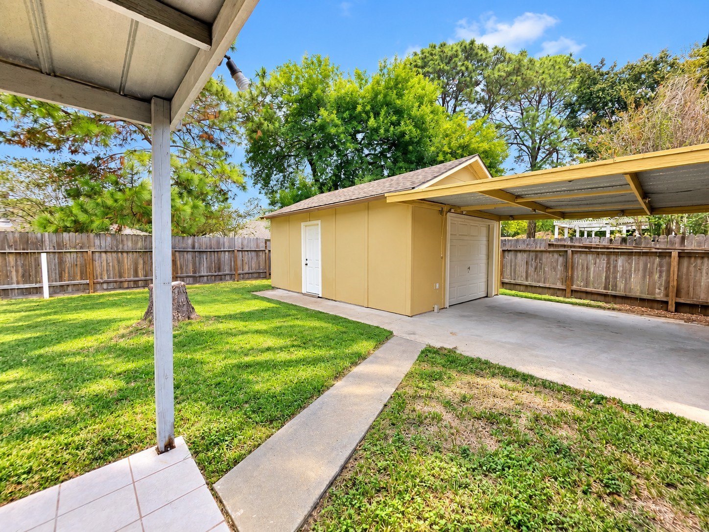 5383 Lincoln Green Drive Property Photo 8