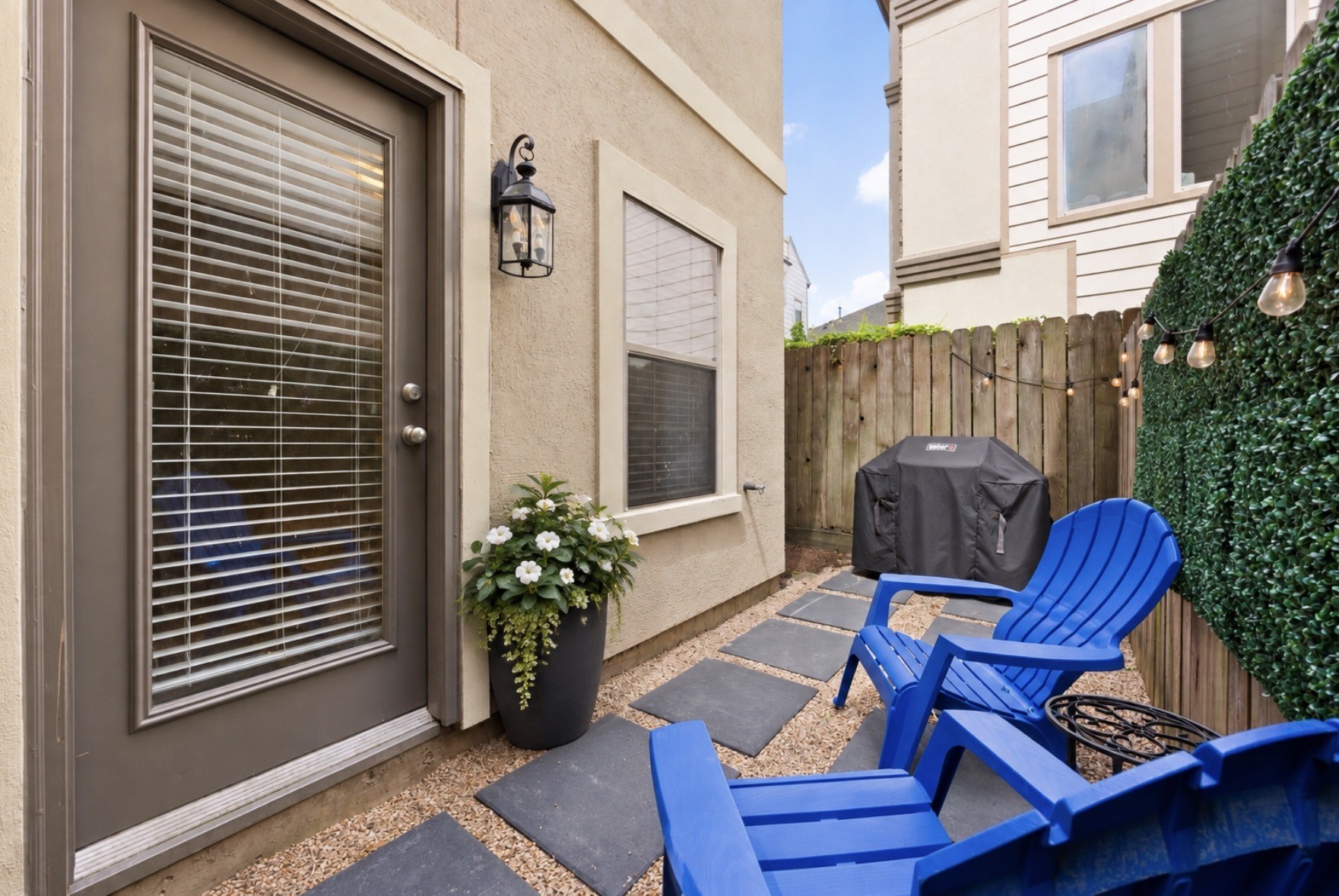 1514 Birdsall Street B Property Photo 24