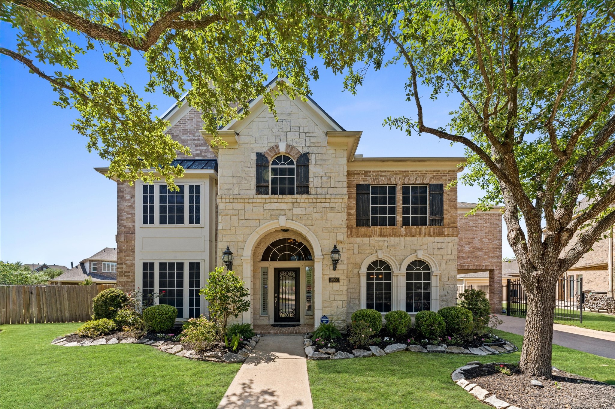 3906 Point Cuero Court Property Photo