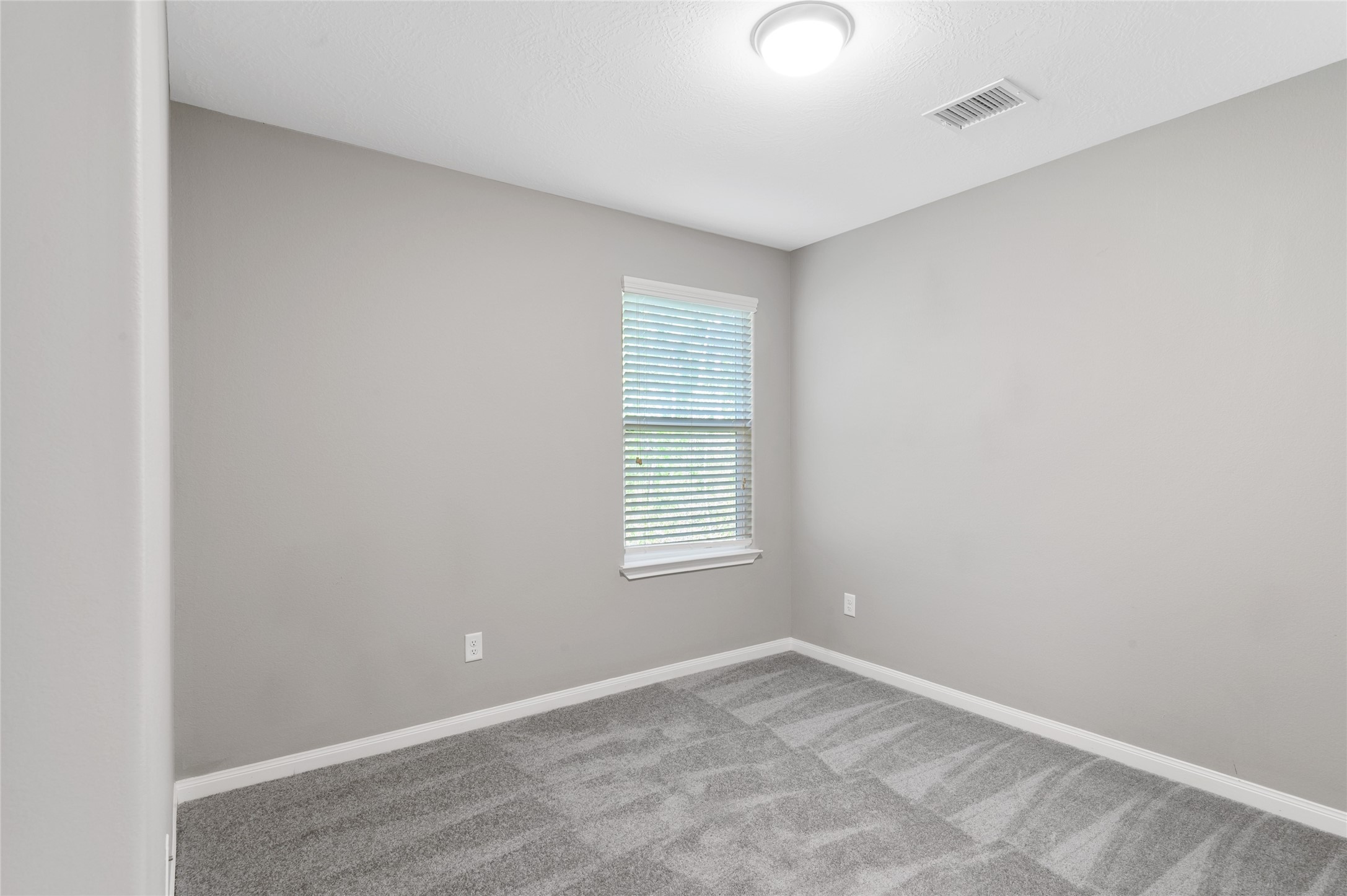 124 Artesian Way Property Photo 12