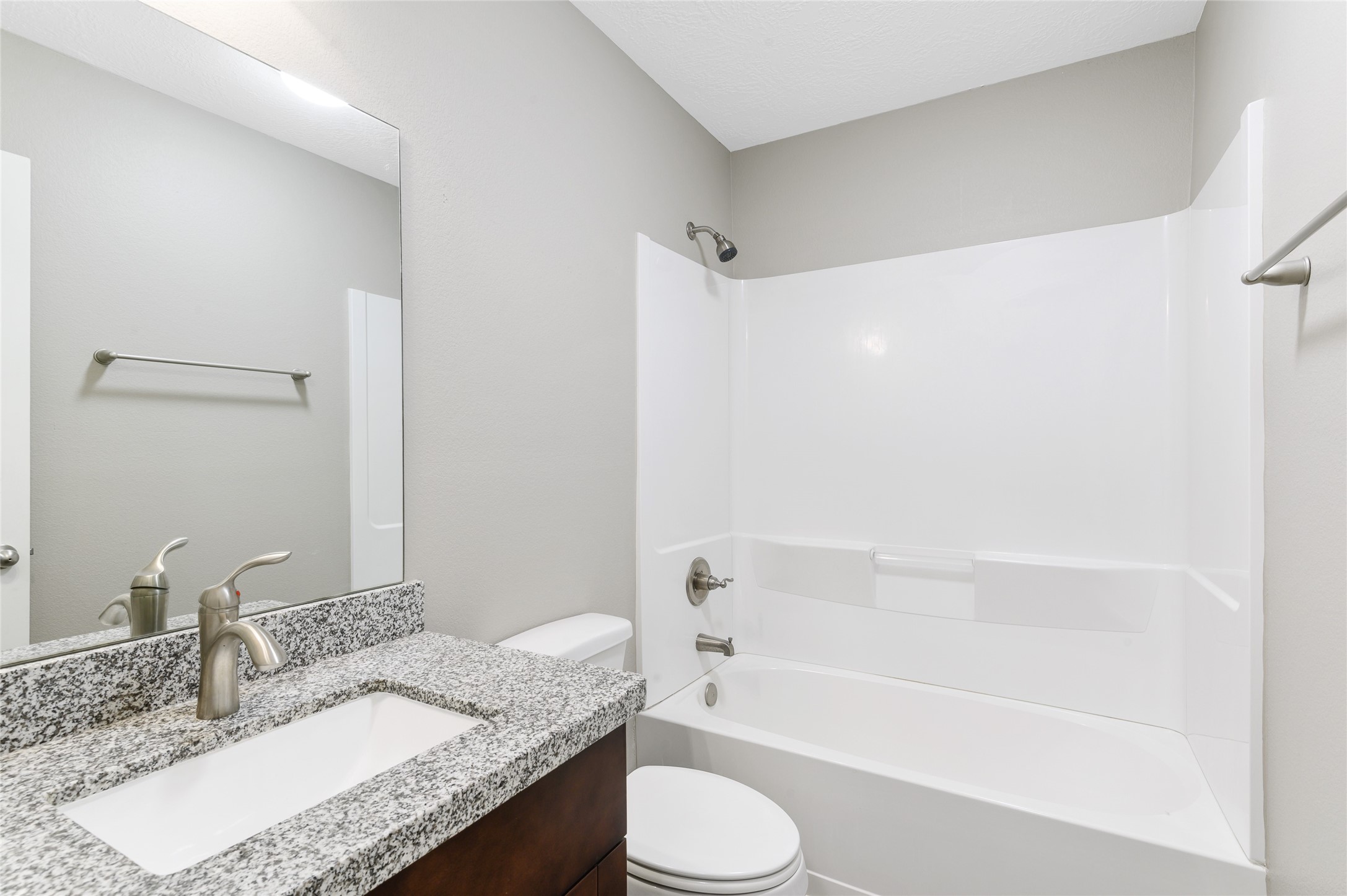 124 Artesian Way Property Photo 18