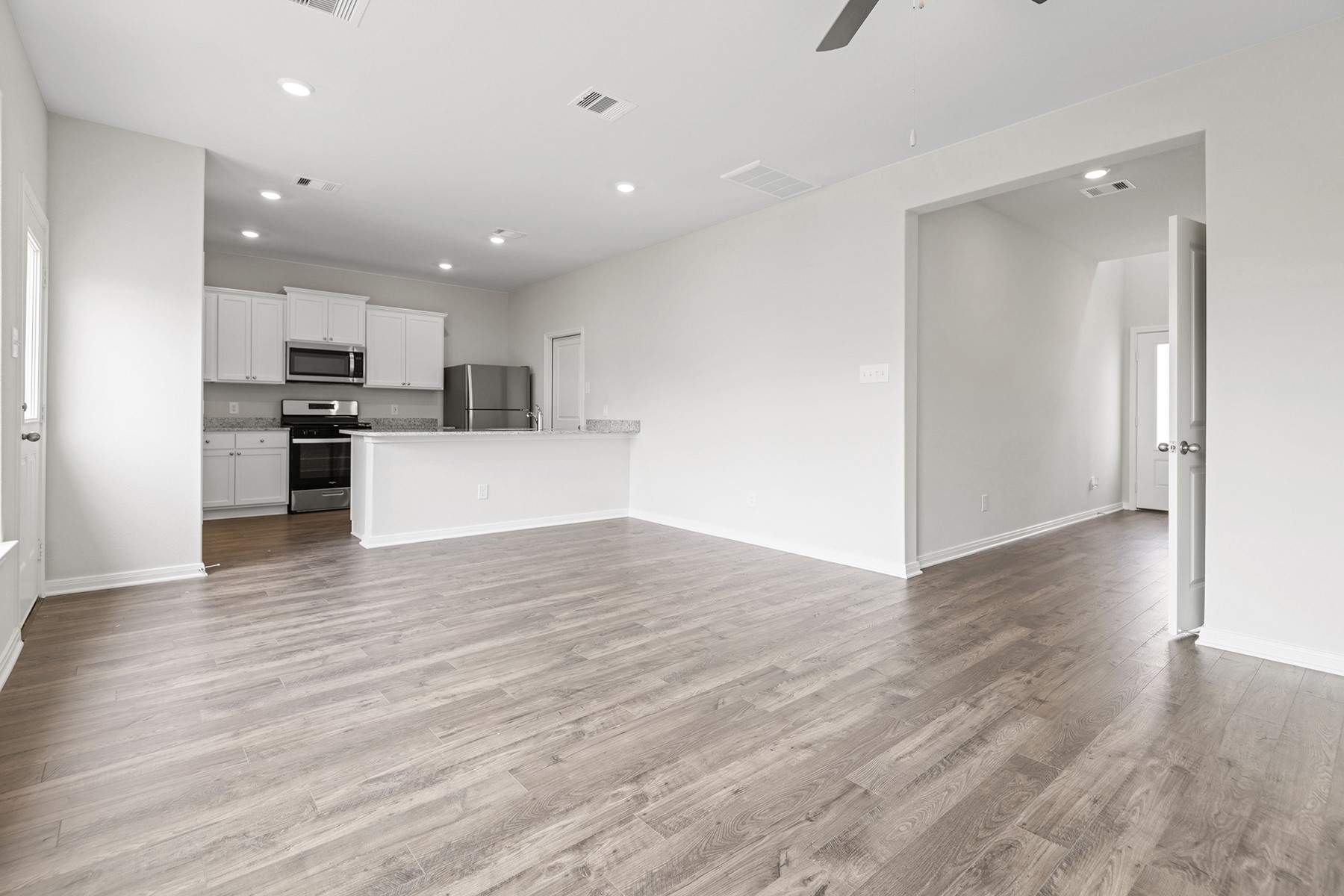 5906 Peony Place Property Photo 4
