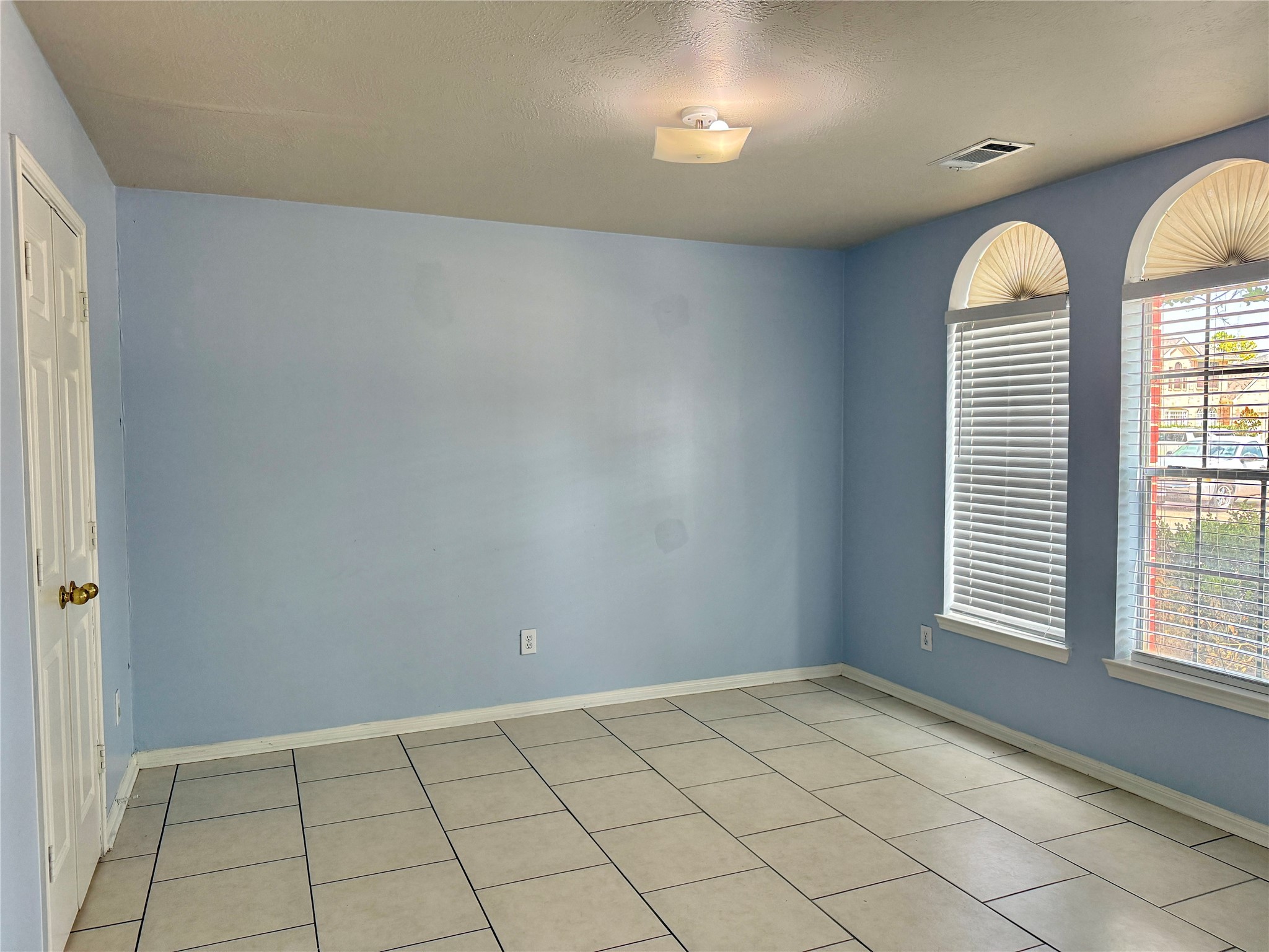 14802 Bellflora Court Property Photo 4