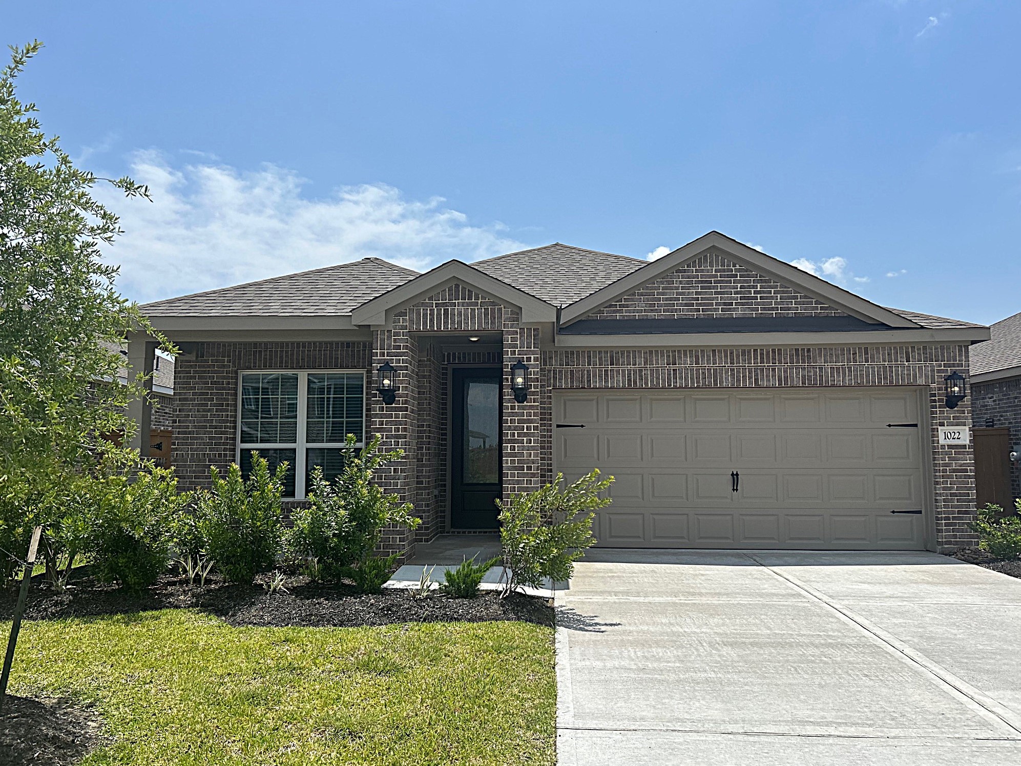 1022 Whispering Winds Drive Property Photo 1