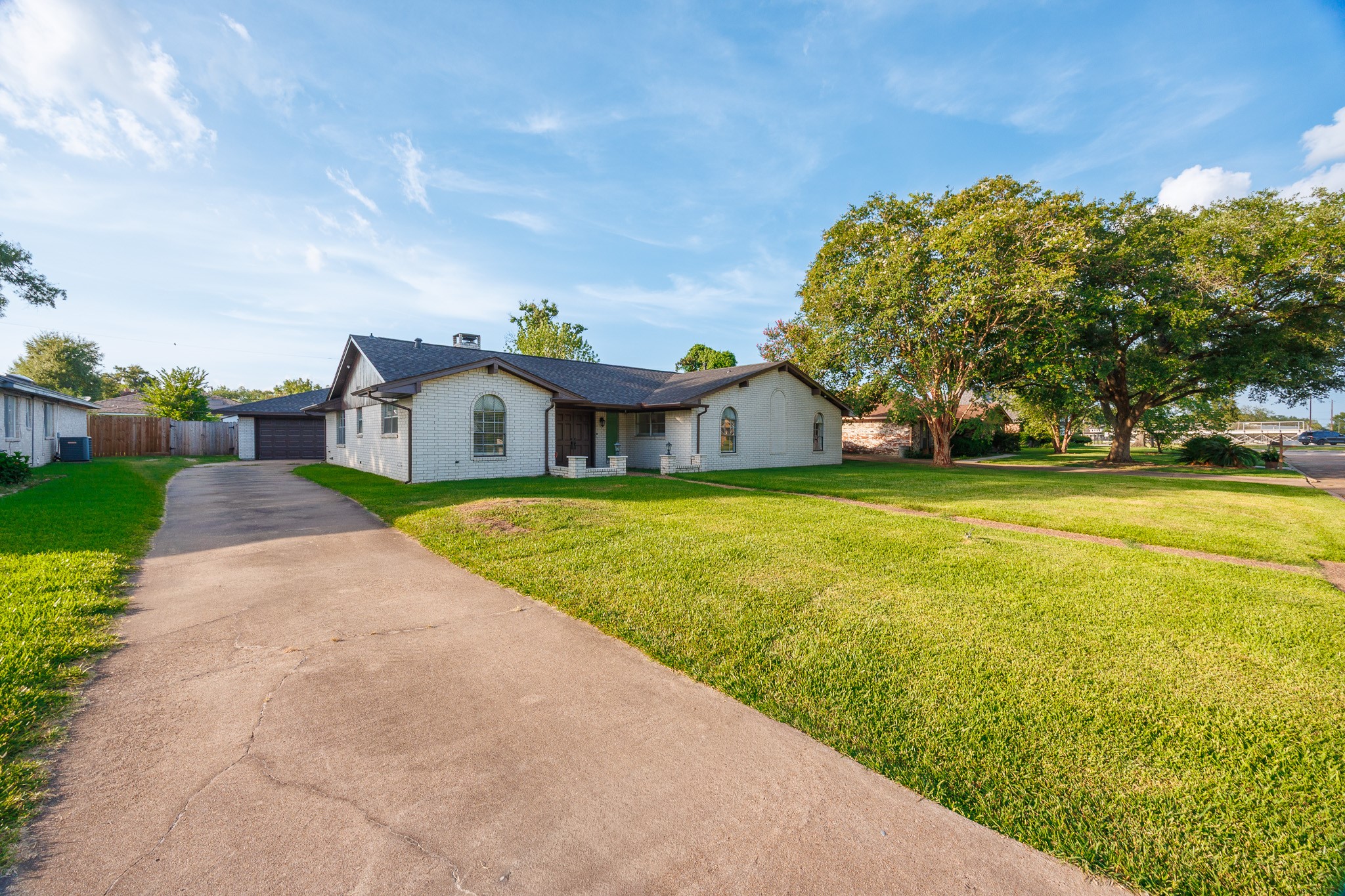 502 Red Bud Ln Property Photo 32