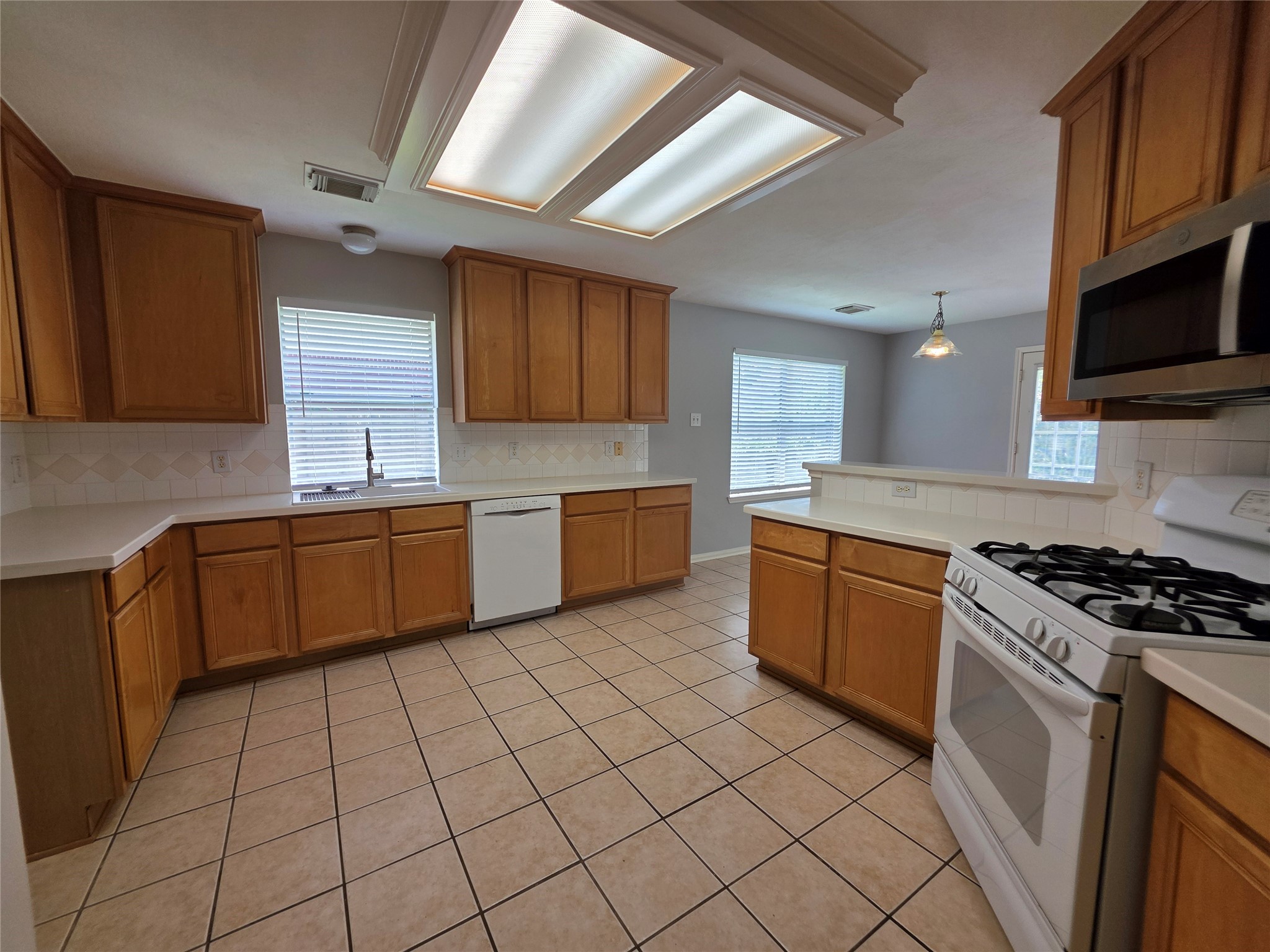 3602 Brookstone Court Property Photo 6