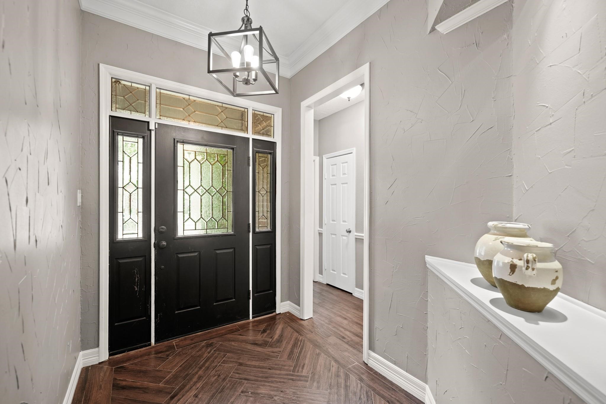 1207 Wildewood Court Property Photo 4