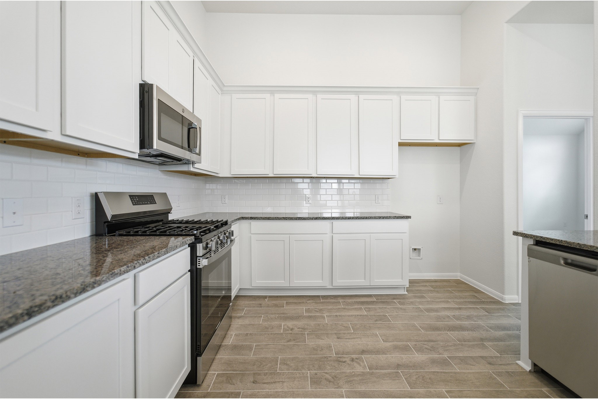 8635 Jade Hill Drive Property Photo 18
