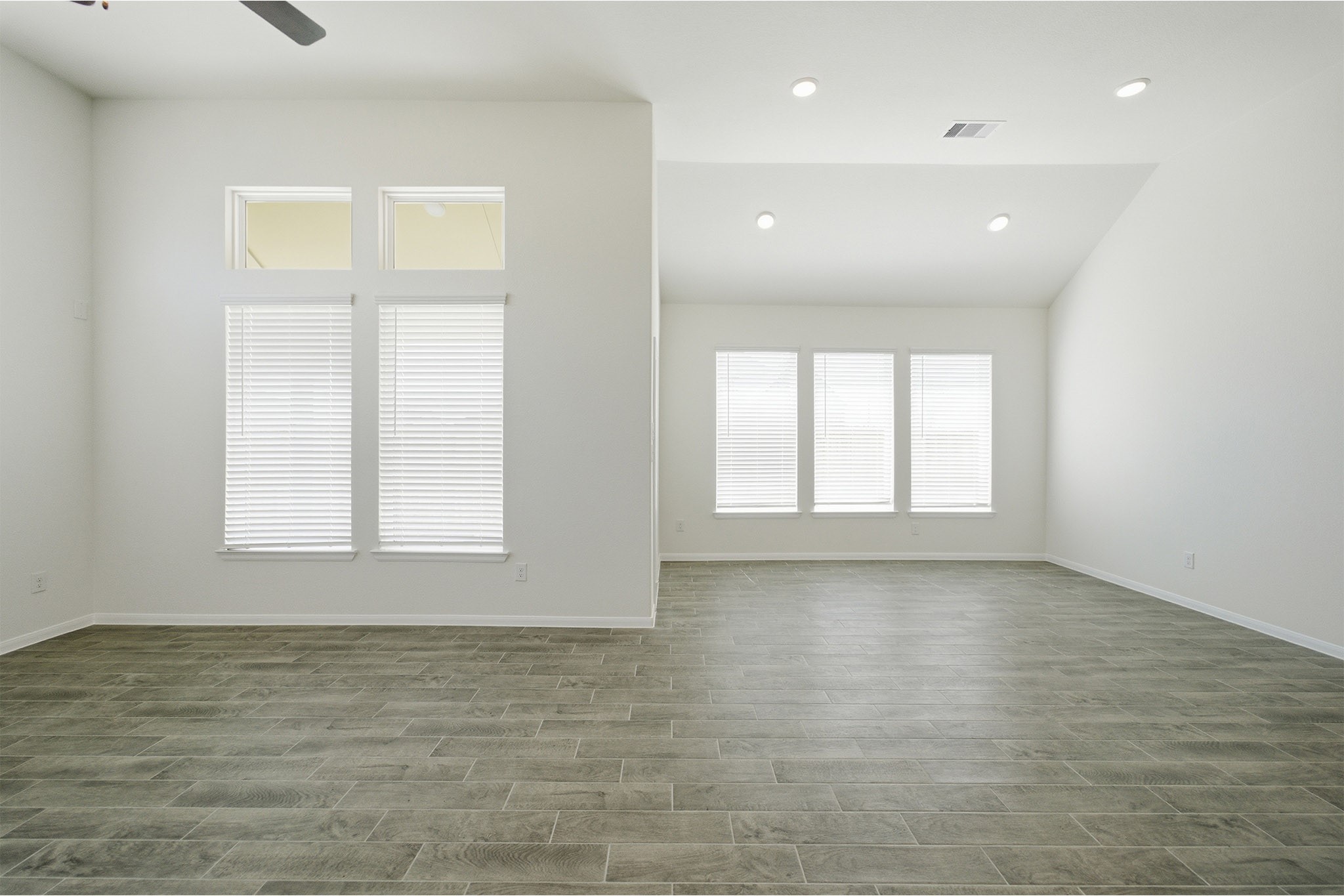 8635 Jade Hill Drive Property Photo 21