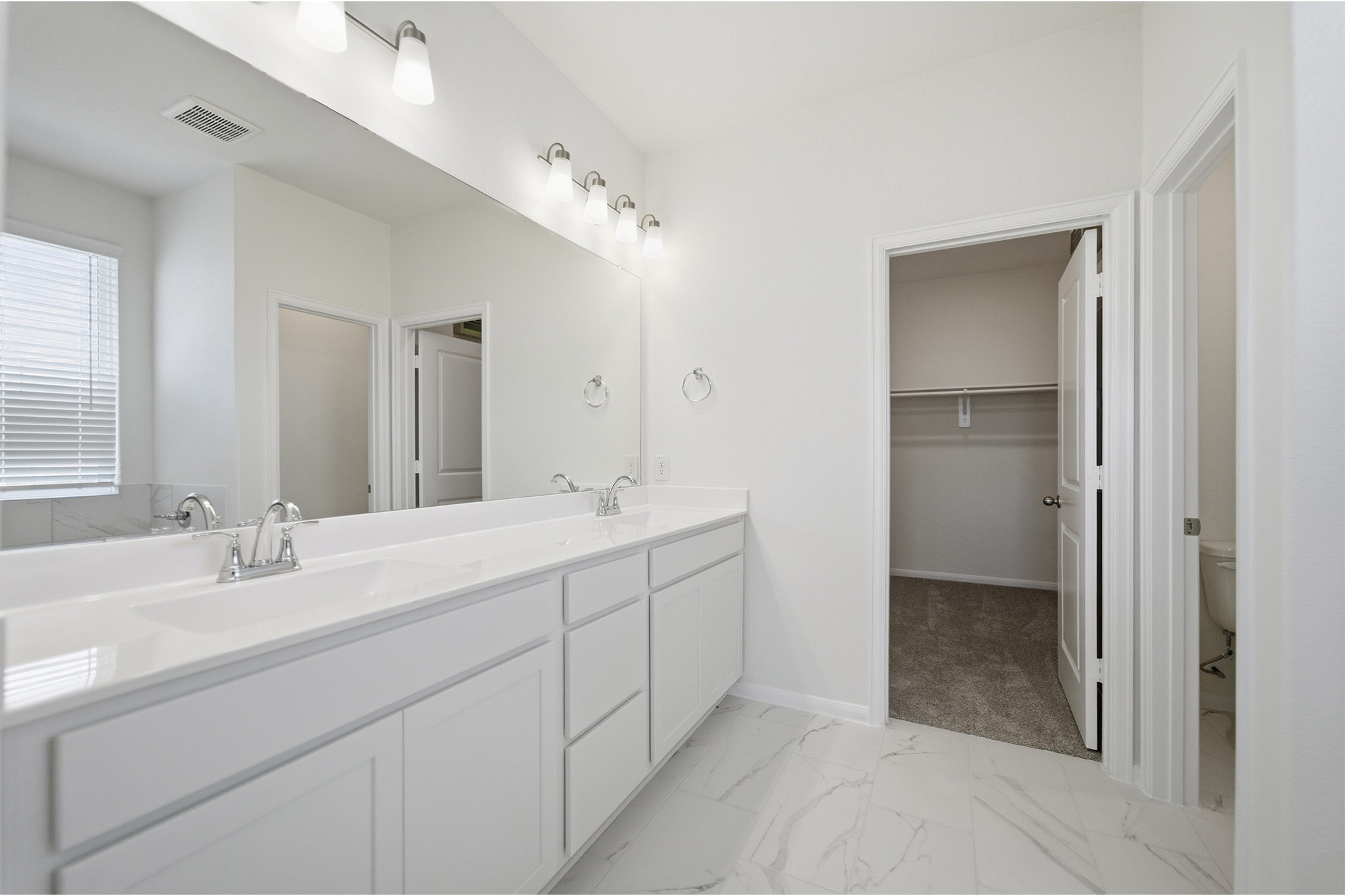 8635 Jade Hill Drive Property Photo 25