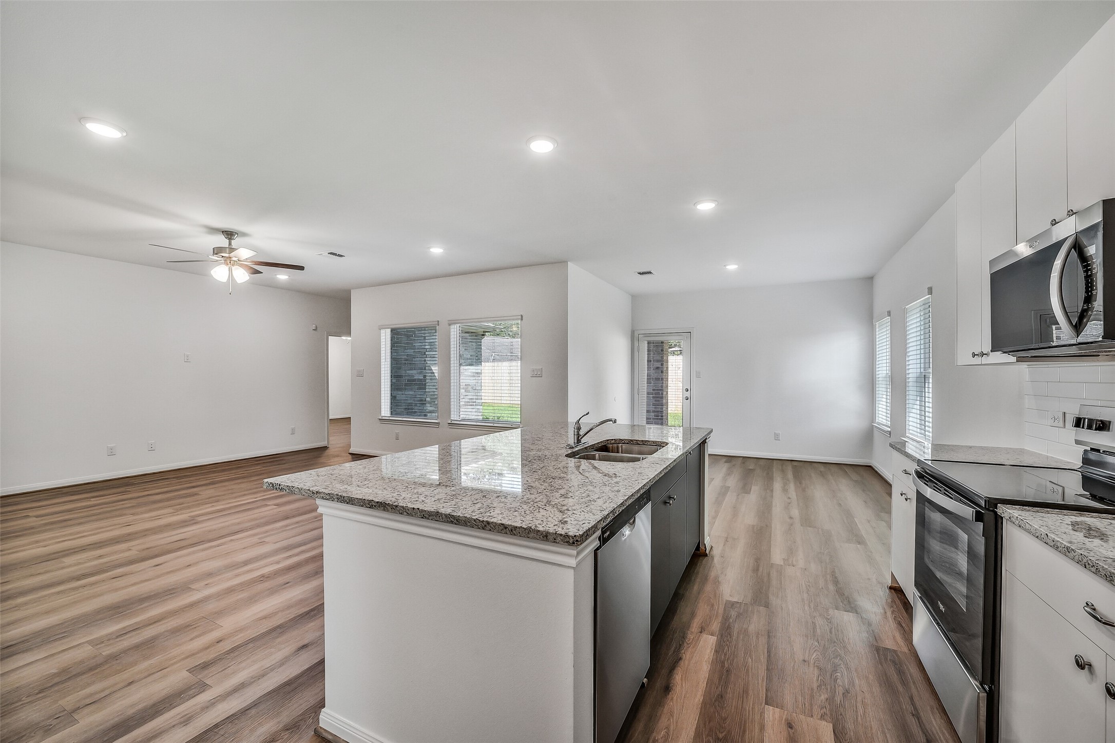 11943 Pondwood Drive Property Photo 10