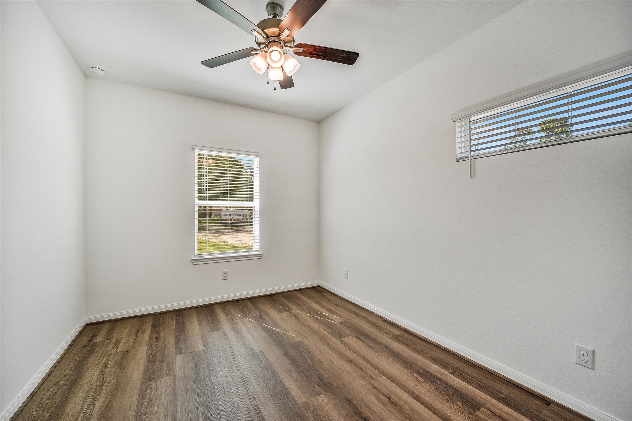 11943 Pondwood Drive Property Photo 19