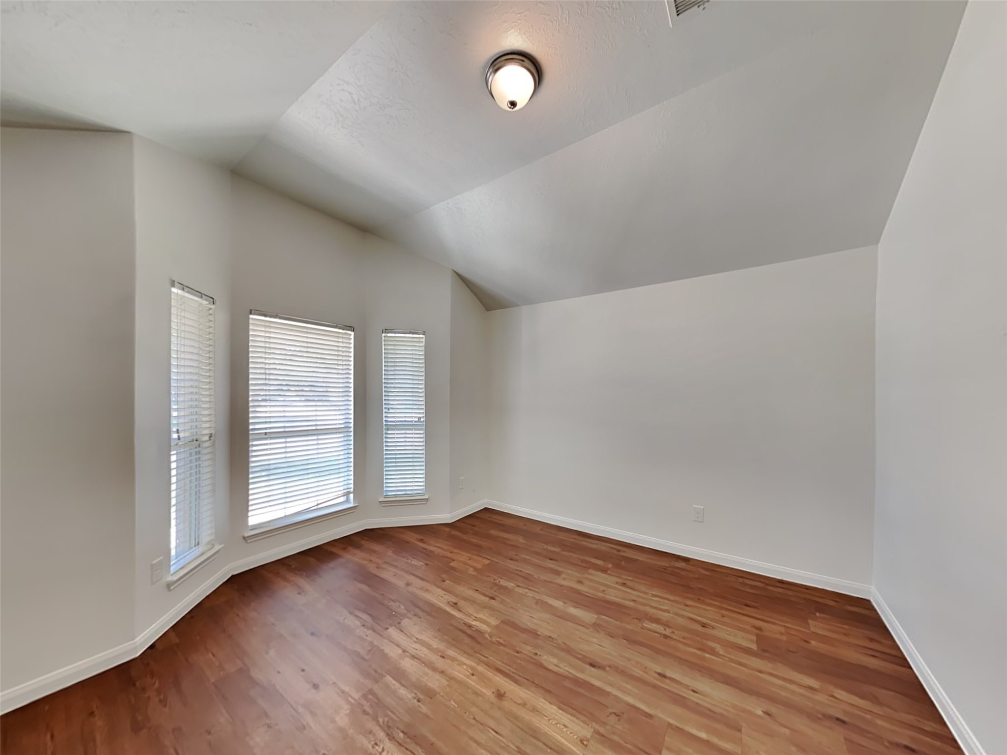 2322 Steep Pine Trail Property Photo 6
