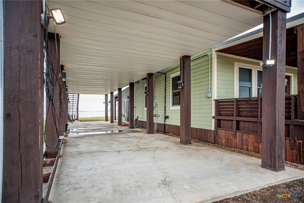 1067 County Road 307 N Property Photo 7