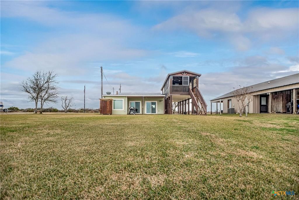 1067 County Road 307 N Property Photo 10
