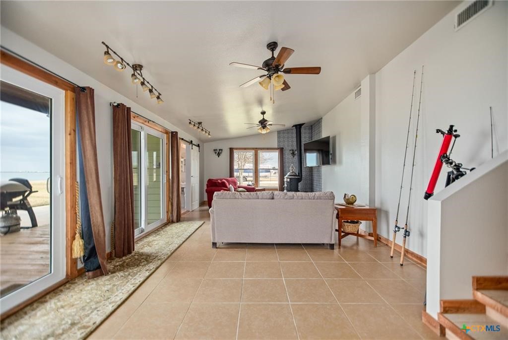 1067 County Road 307 N Property Photo 24
