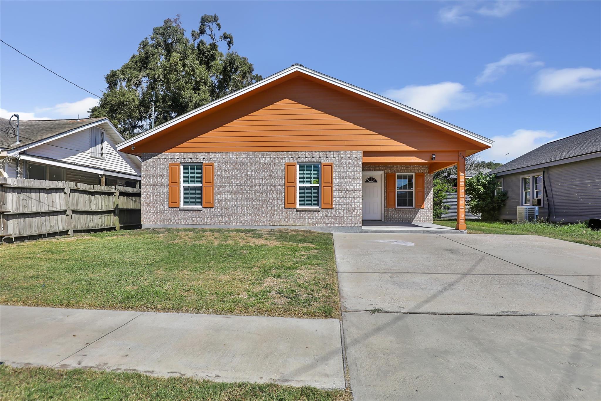 204 W James Street, Baytown TX 77520 Property Photo 1