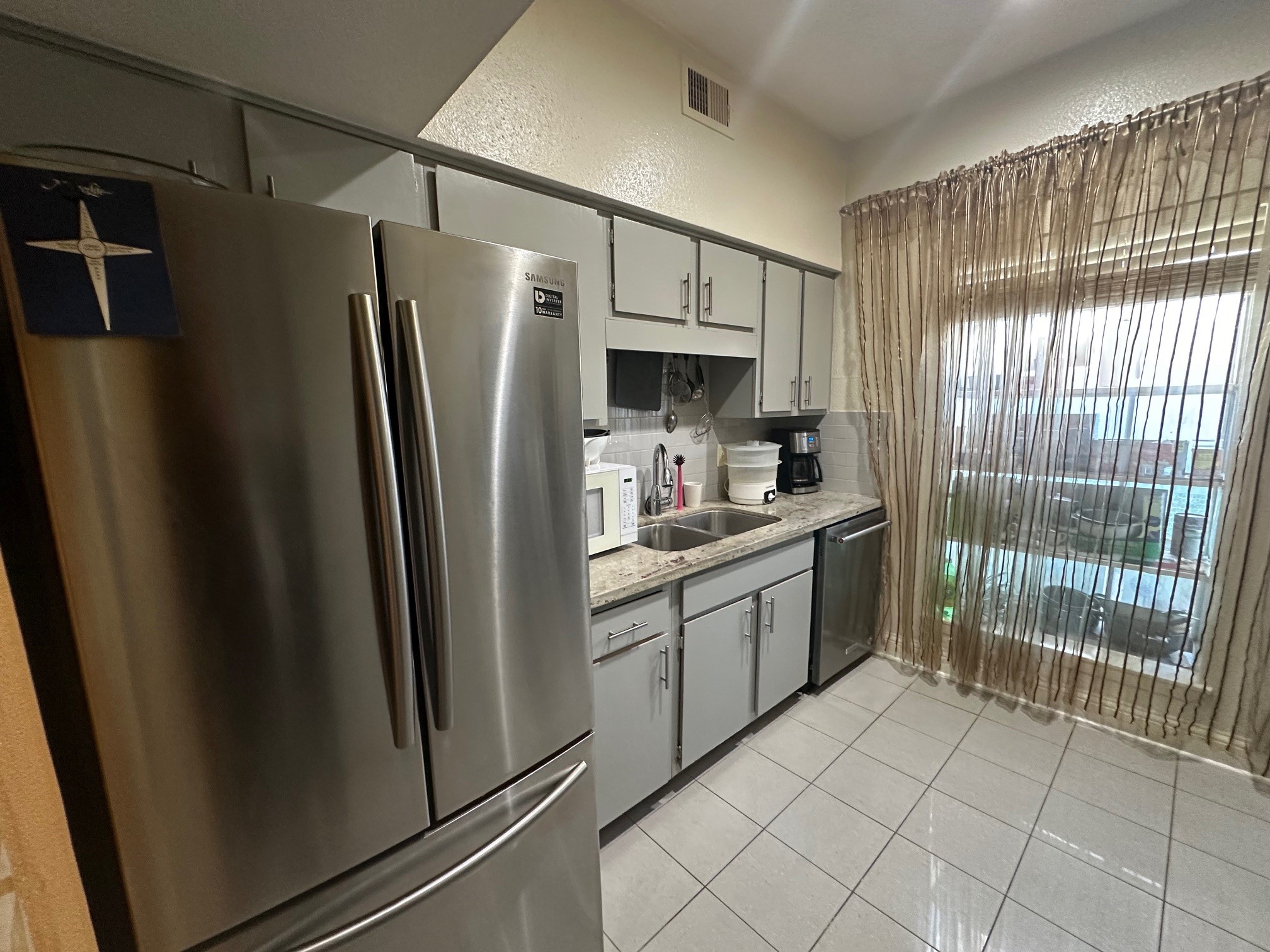 9809 Richmond Ave, Unit J-12 Property Photo 5