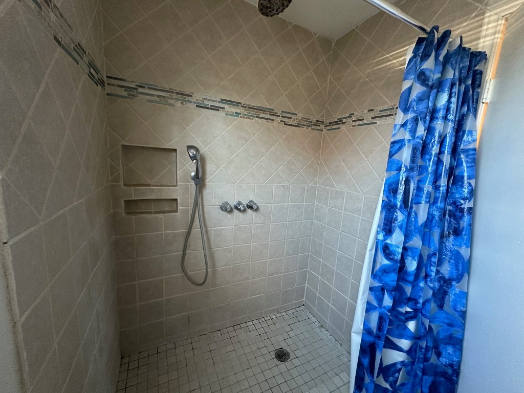 9809 Richmond Ave, Unit J-12 Property Photo 15