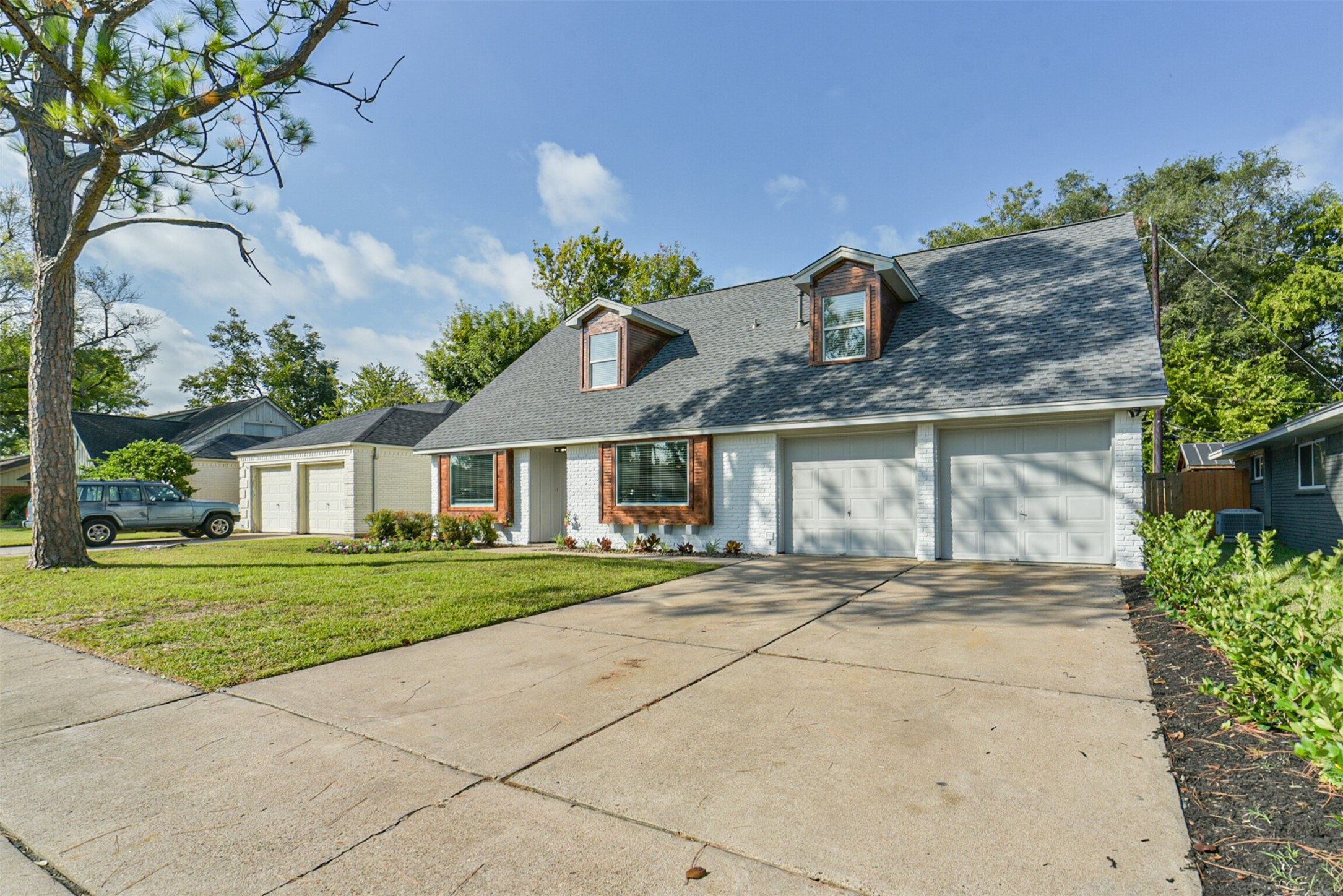 3319 Springrock Lane Property Photo 2