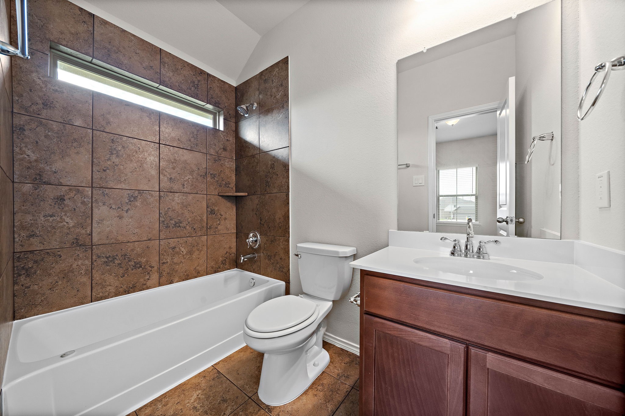 8706 Sunbury Oak Circle Property Photo 18