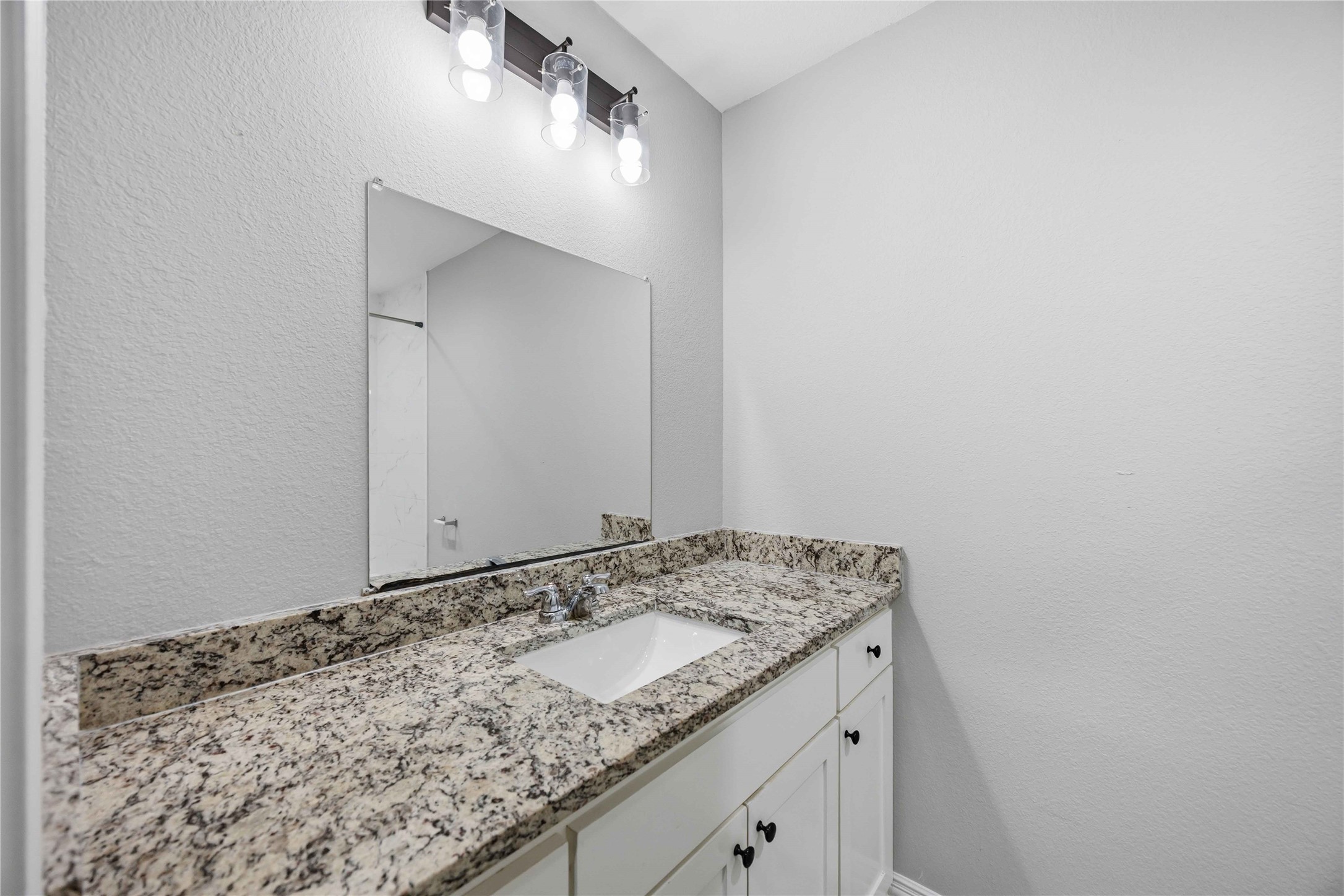 3425 Mount Pleasant Street B Property Photo 11