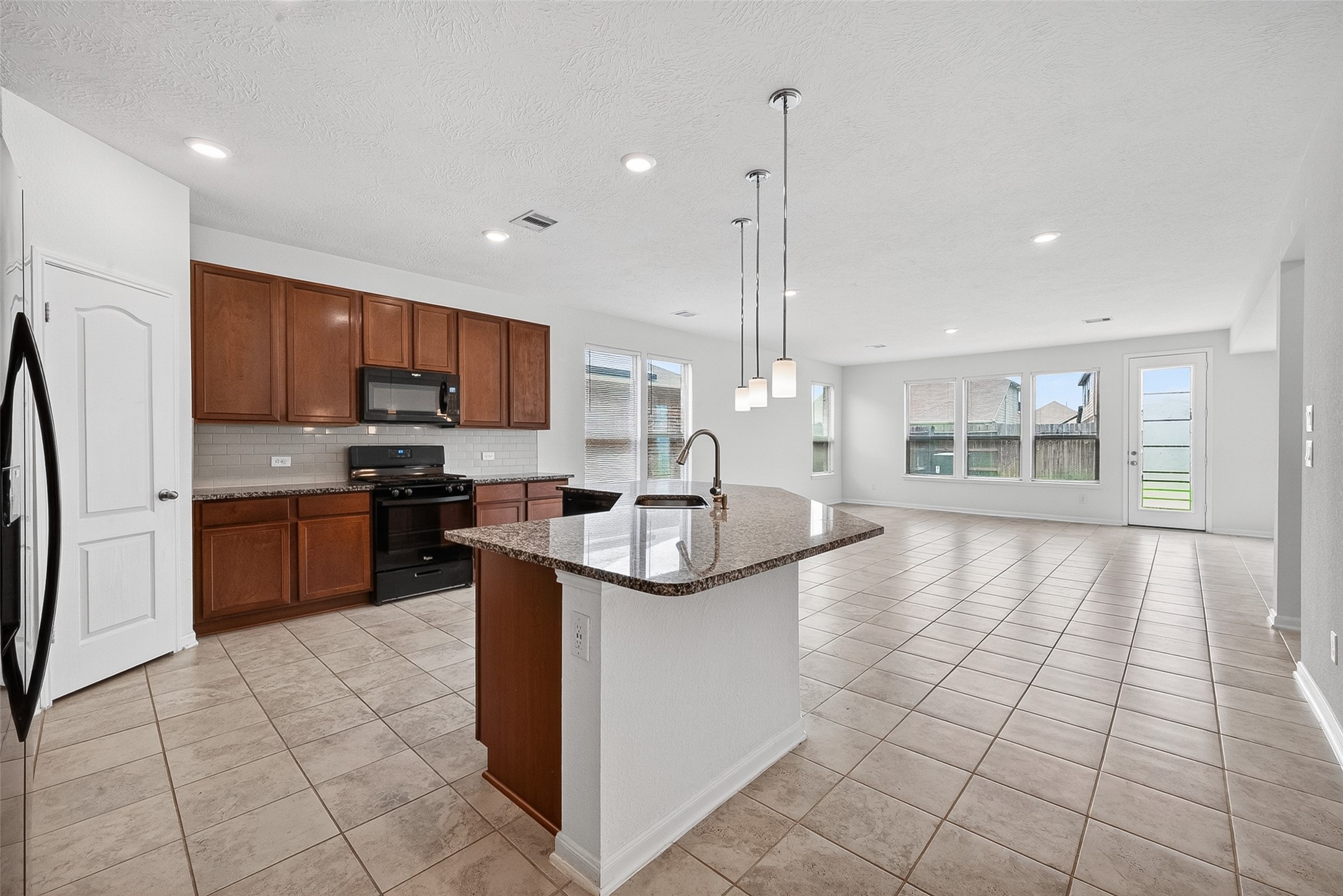 25611 Reign Wayman Court Property Photo 8