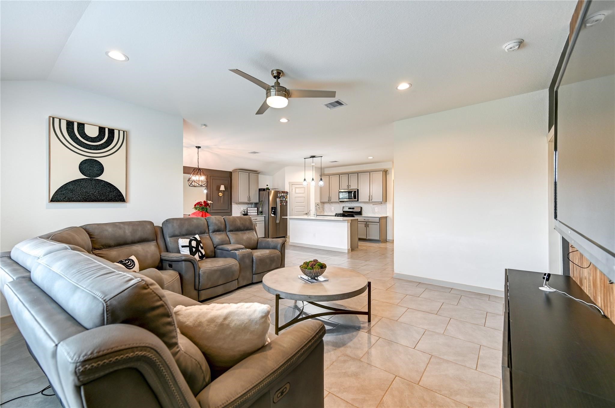 29919 Reagans Ranch Drive Property Photo 4