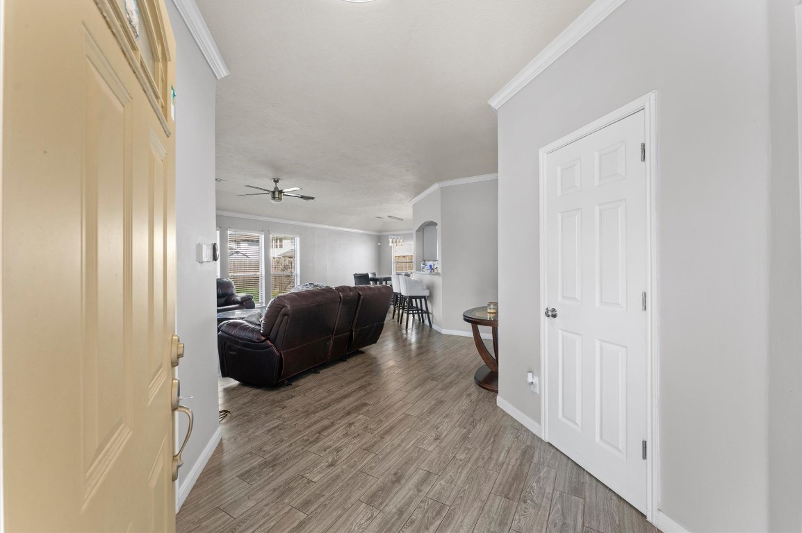 4511 Hunter Green Court Property Photo 4