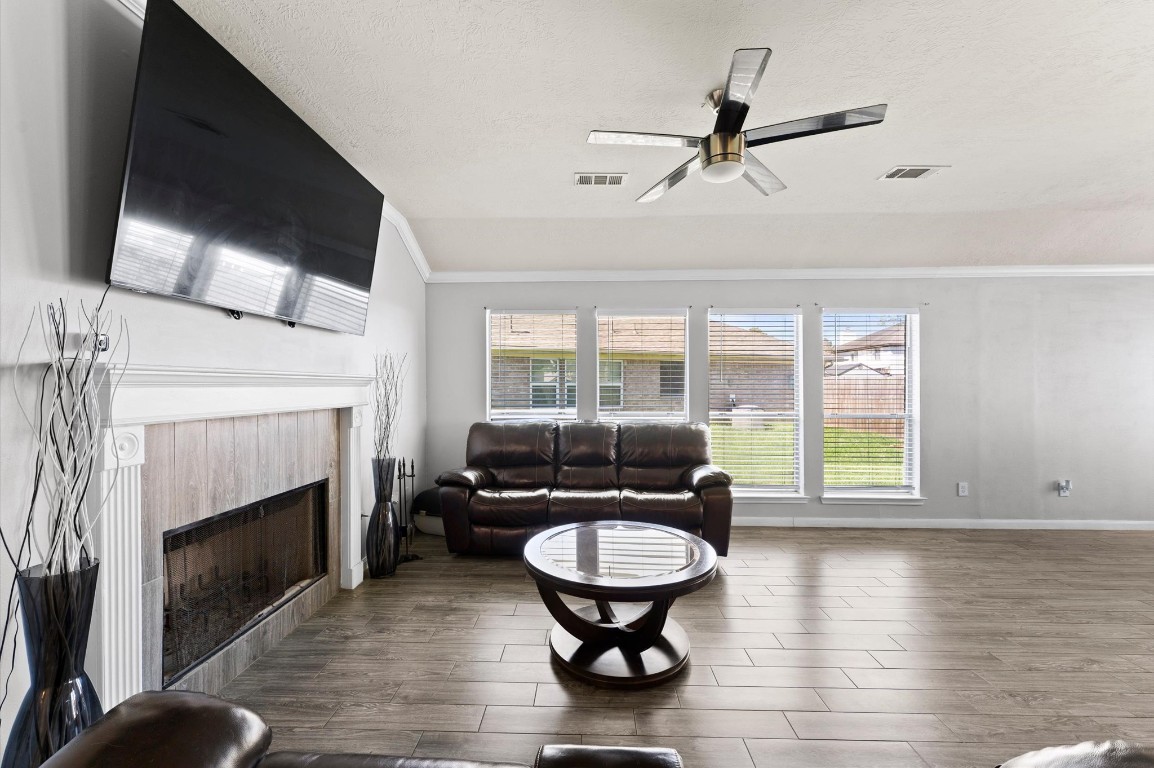 4511 Hunter Green Court Property Photo 7