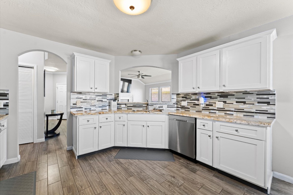 4511 Hunter Green Court Property Photo 13