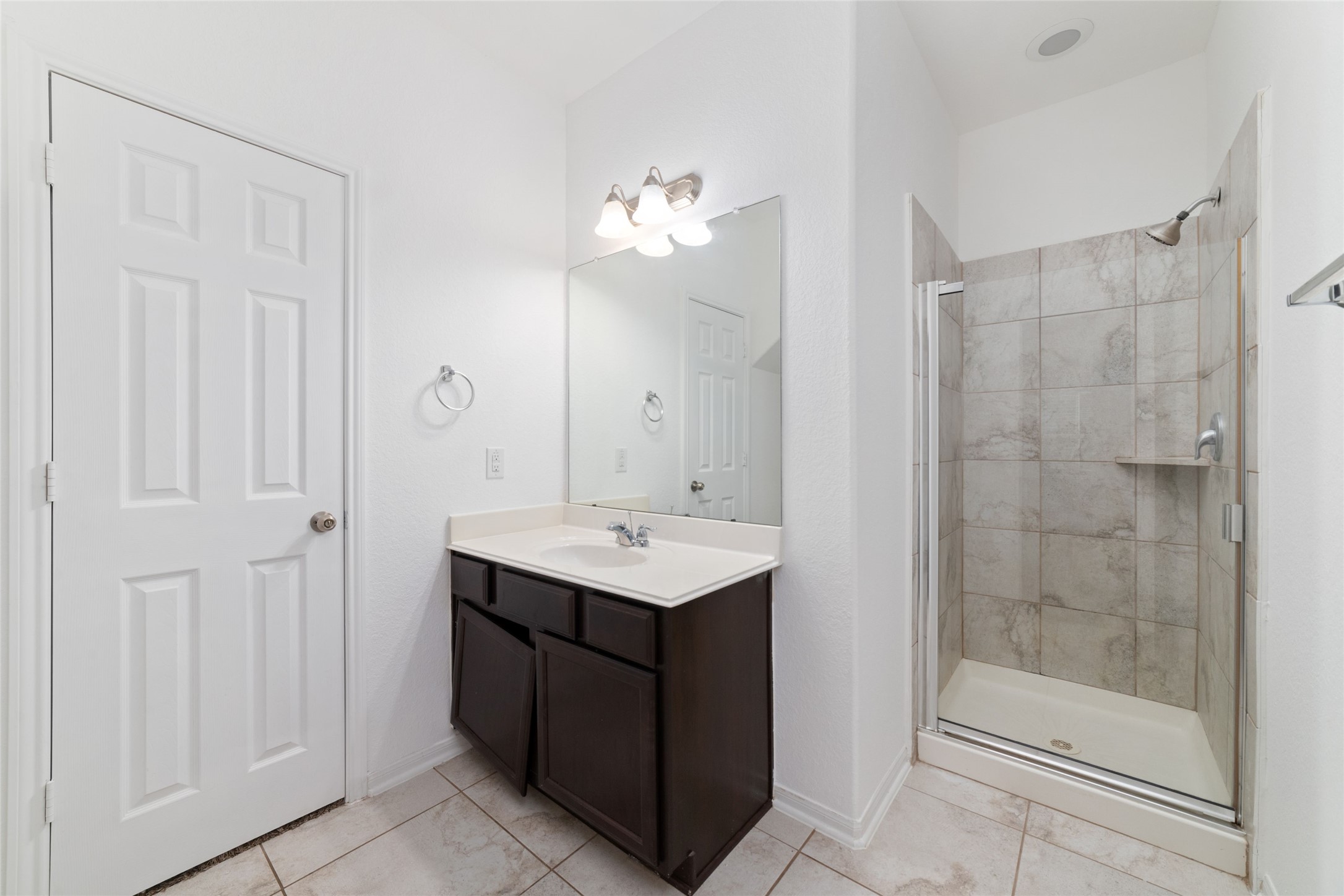 18406 Spruce Tree Line Trail Property Photo 8