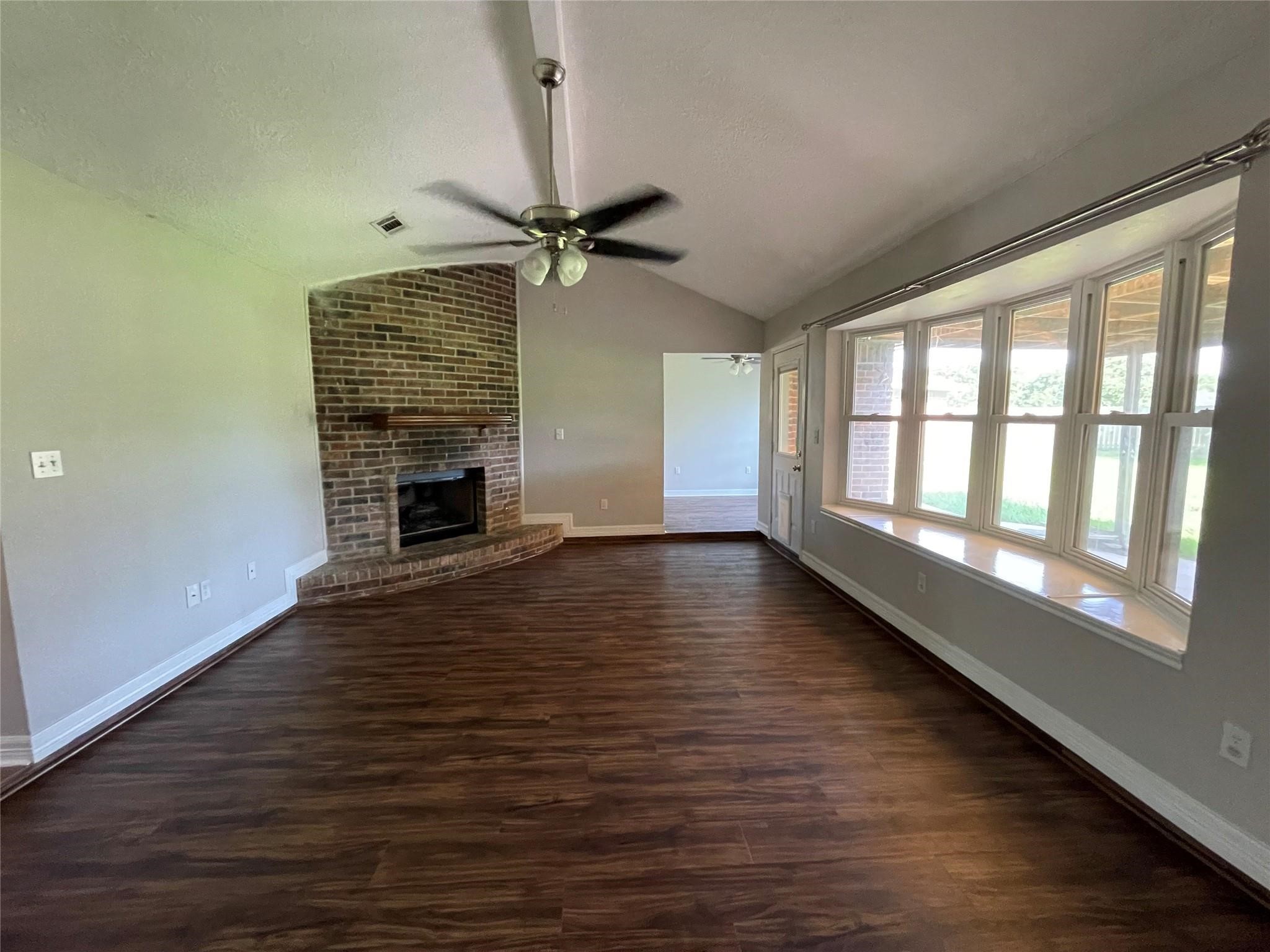 16510 Oxnard Lane Property Photo 12