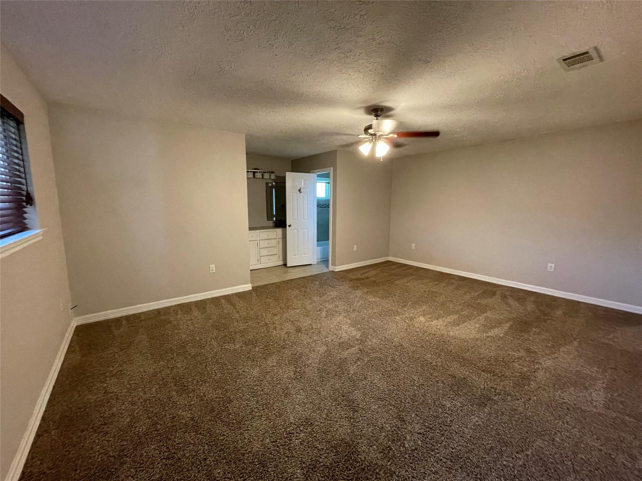 16510 Oxnard Lane Property Photo 14