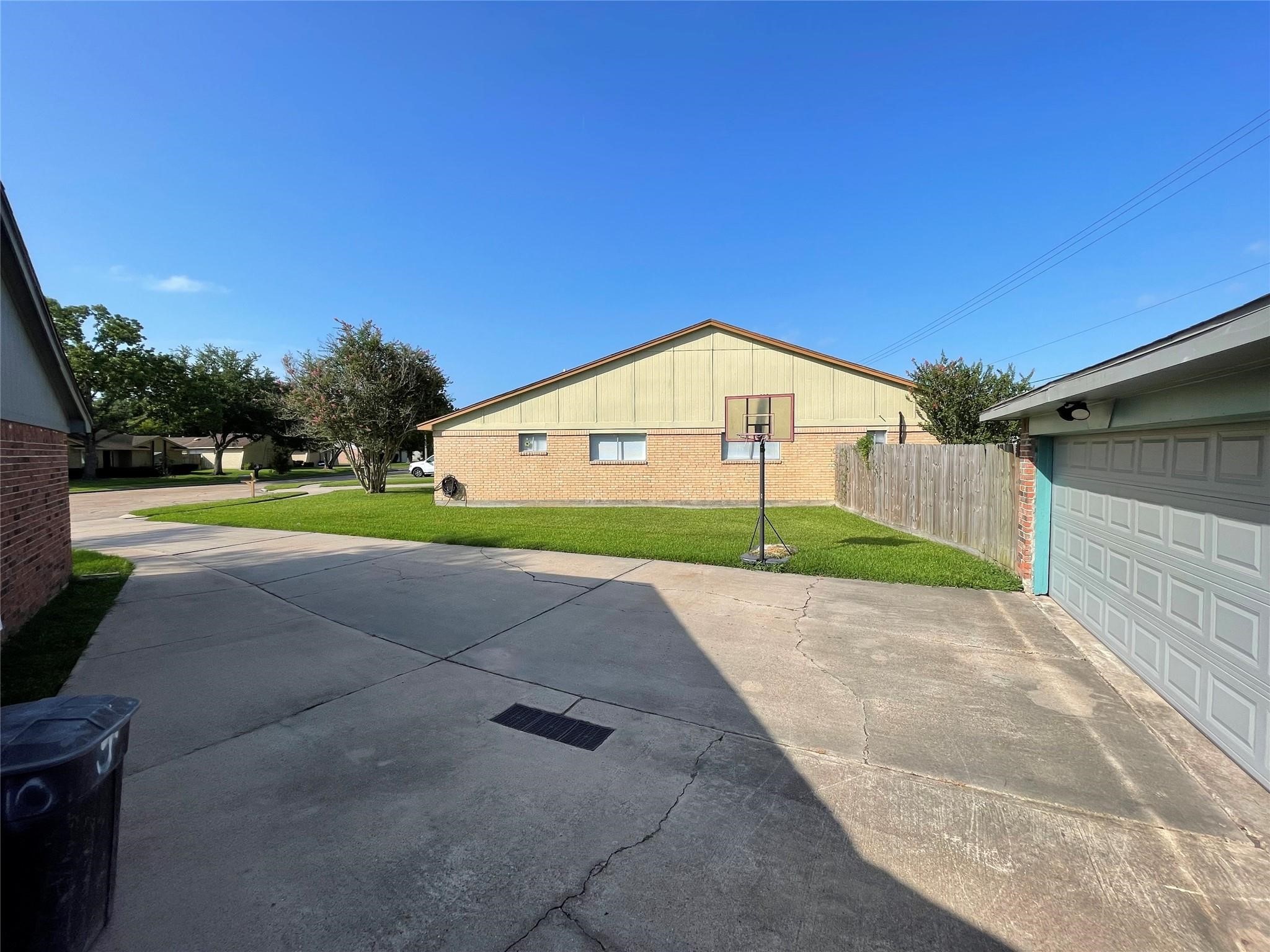 16510 Oxnard Lane Property Photo 35