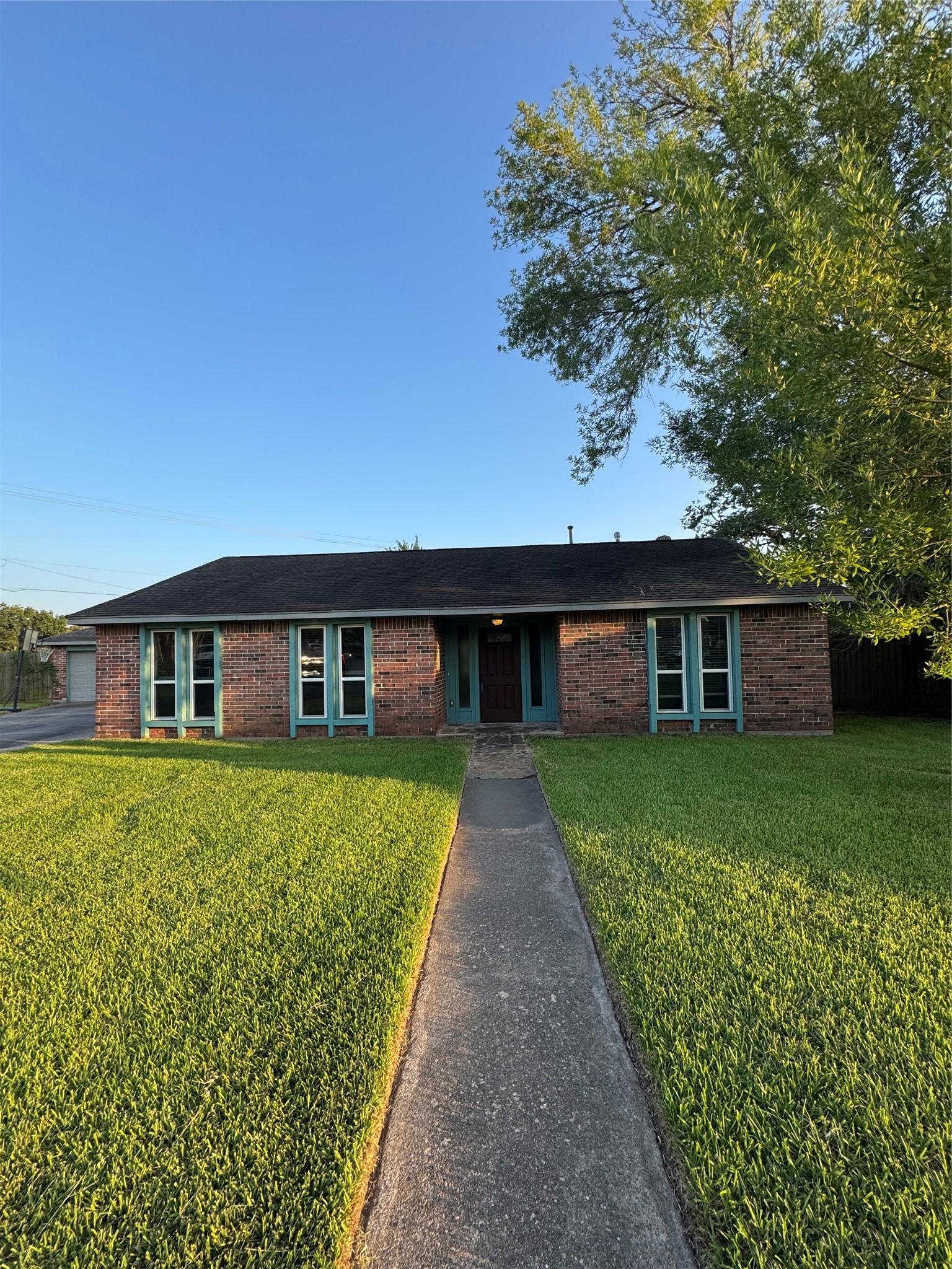 16510 Oxnard Lane Property Photo 40