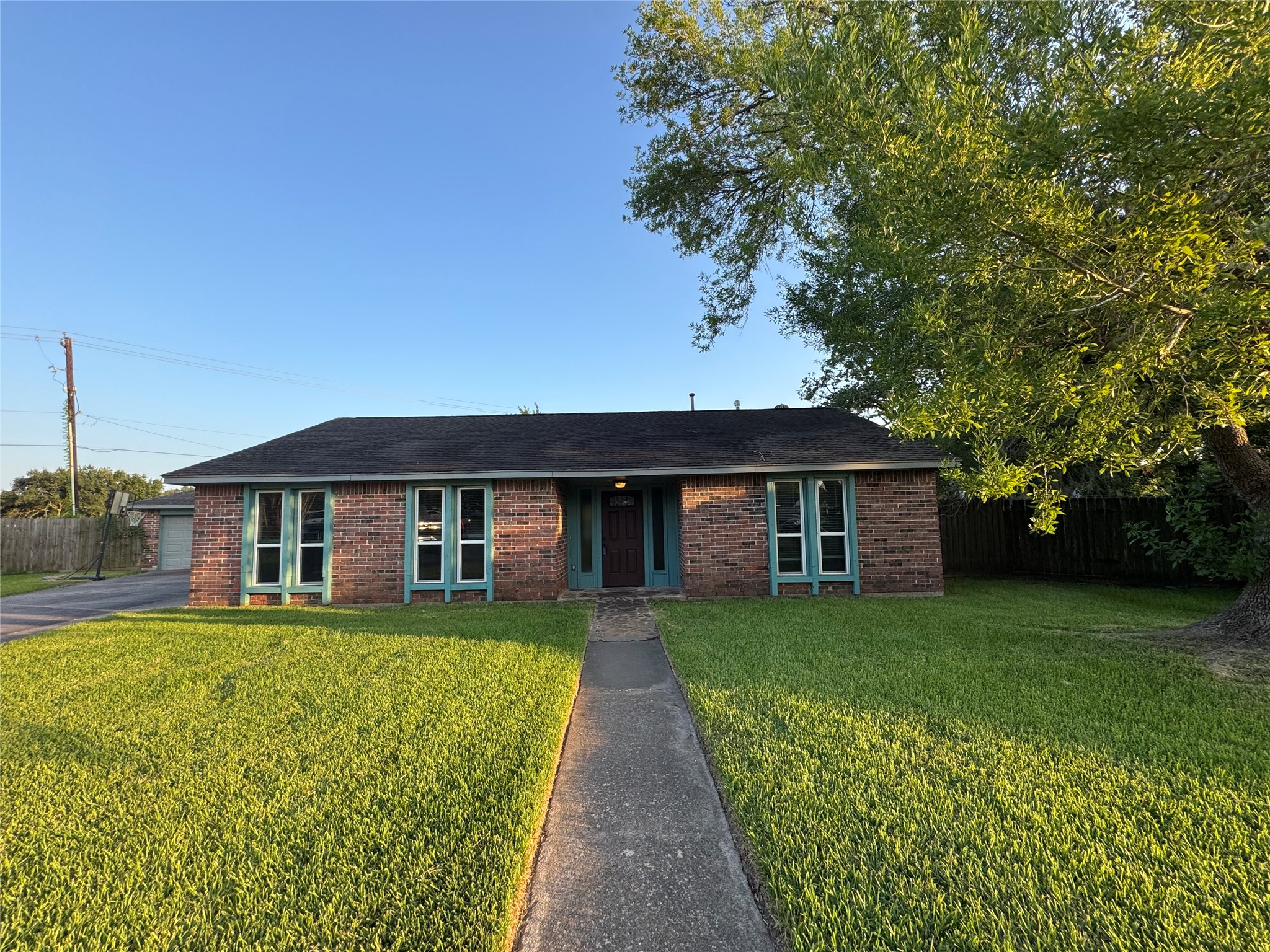 16510 Oxnard Lane Property Photo 41
