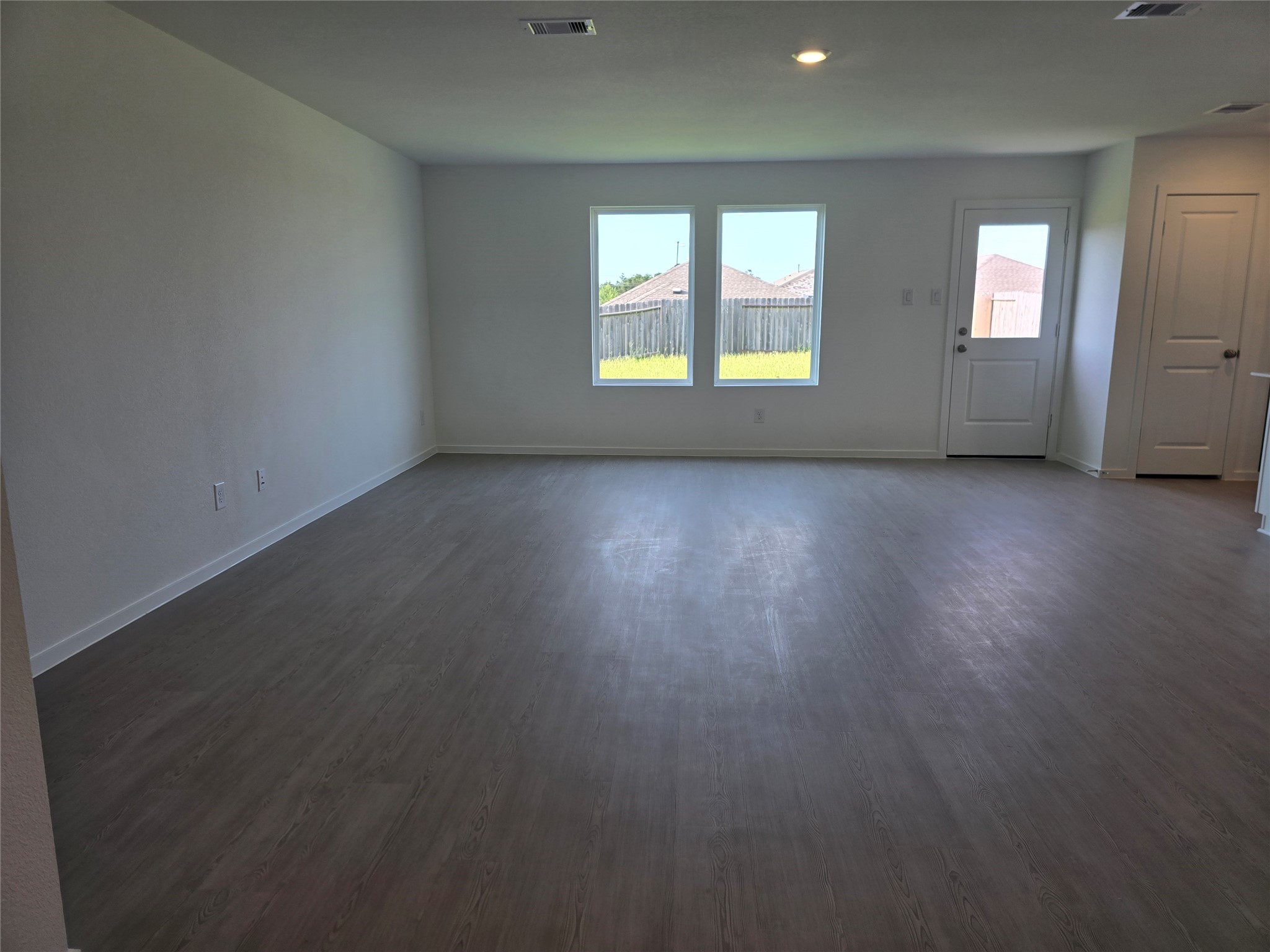 25446 Carnation Court Property Photo 5