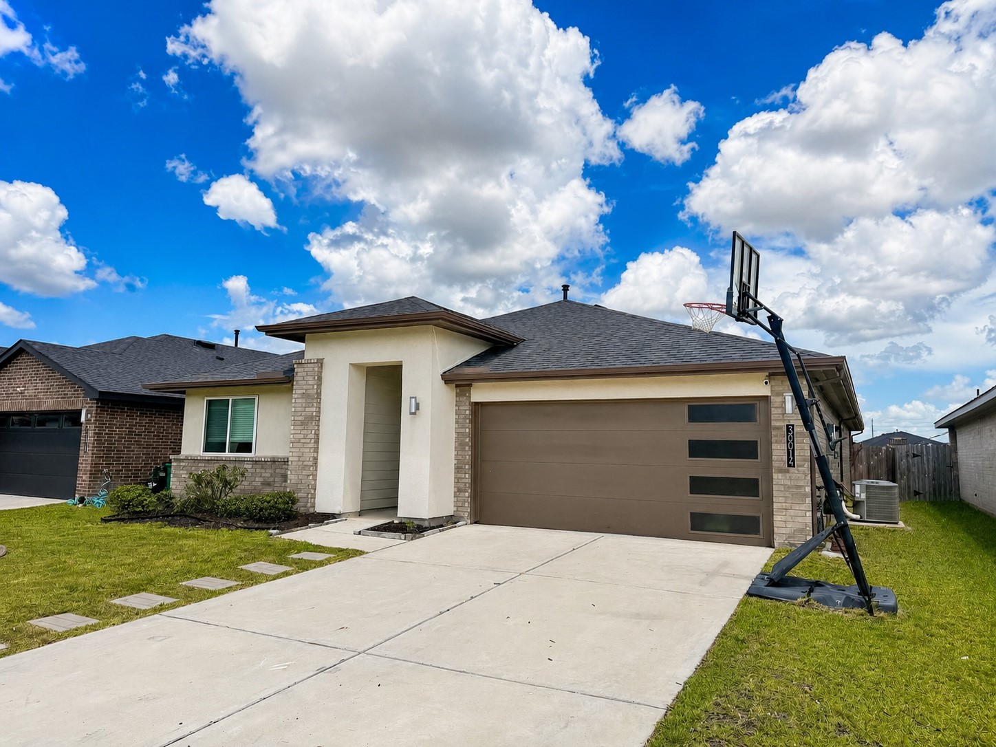 30014 Violet Sky Way Property Photo 4