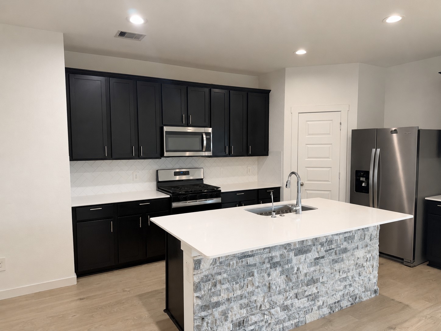 30014 Violet Sky Way Property Photo 5