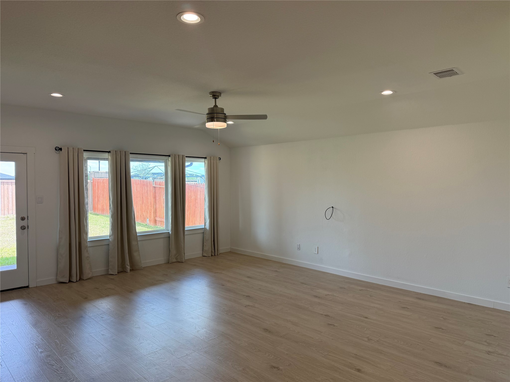 30014 Violet Sky Way Property Photo 8