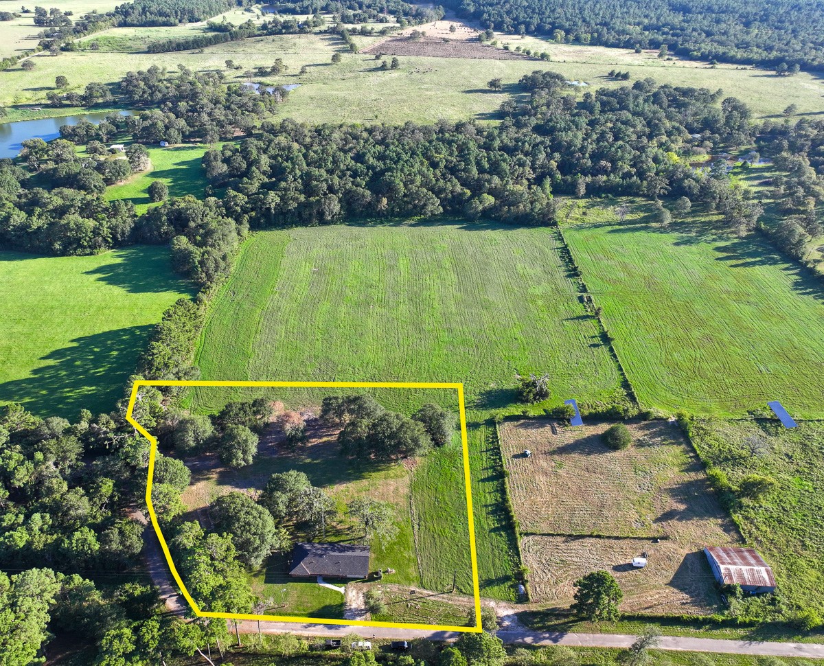 27687 Hoke Road Property Photo