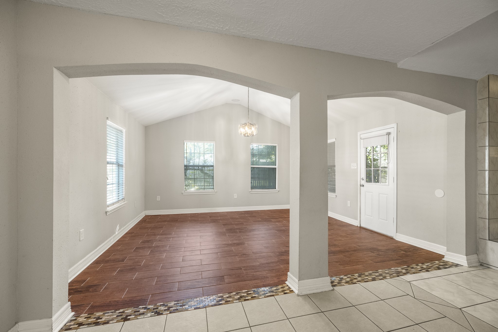 23826 Lestergate Drive Property Photo 8