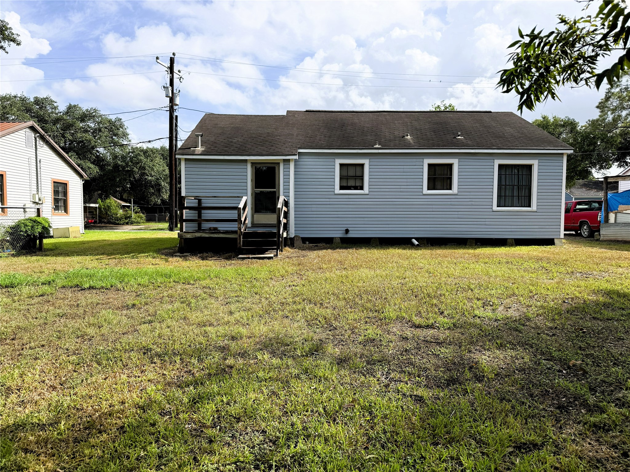 608 Hackberry Bend Property Photo 16
