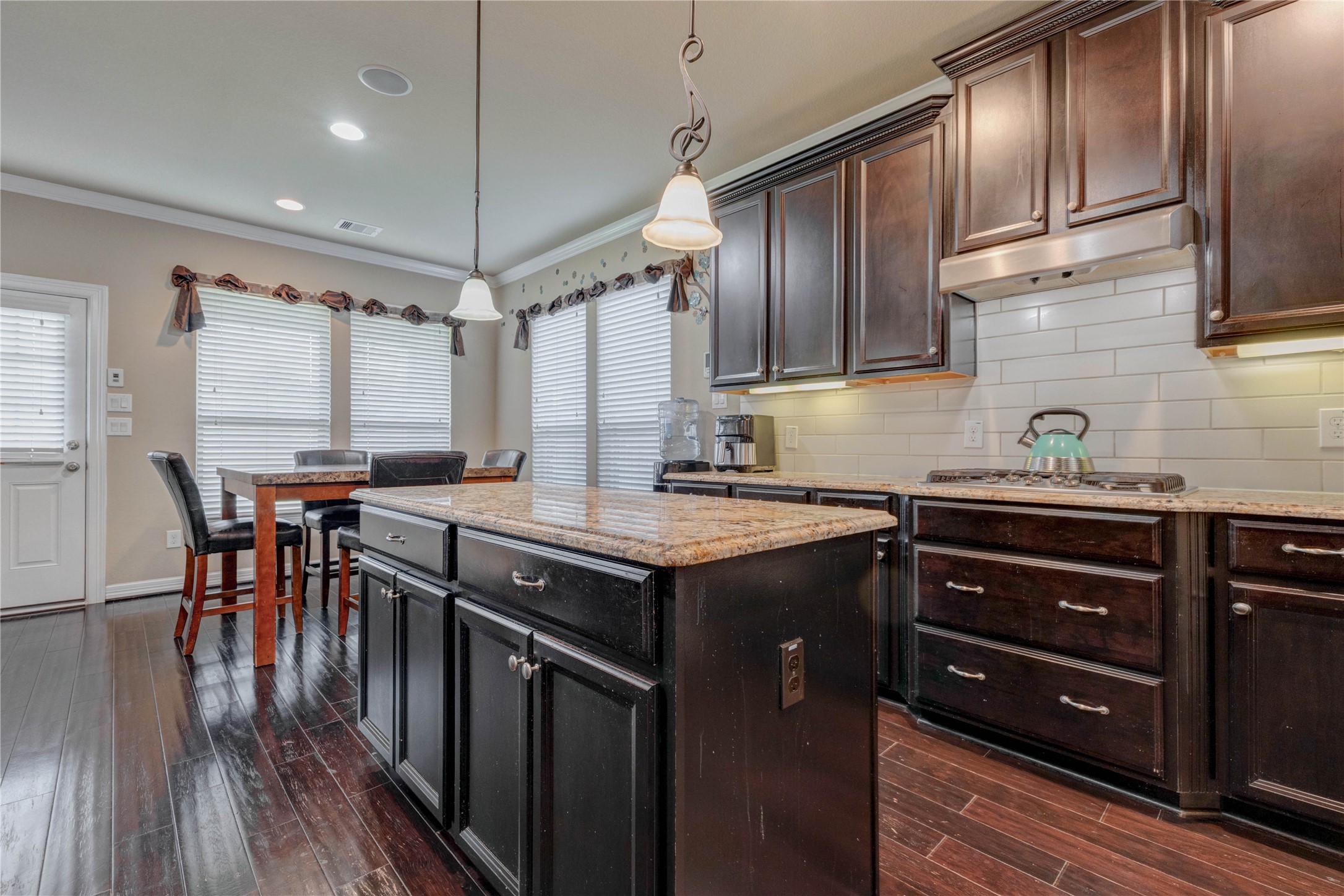 27810 Yorkshire Brook Lane Property Photo 12