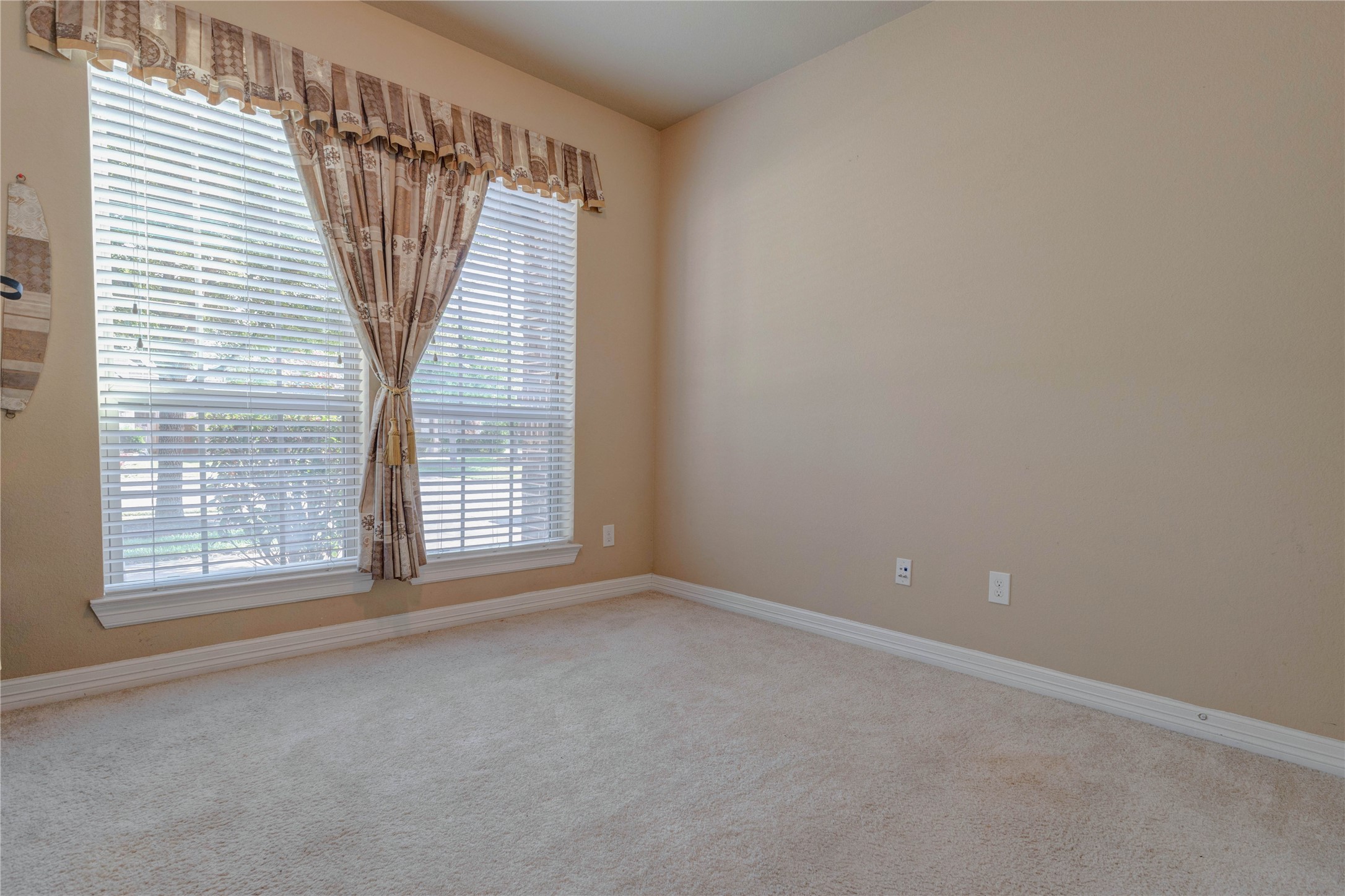 27810 Yorkshire Brook Lane Property Photo 17