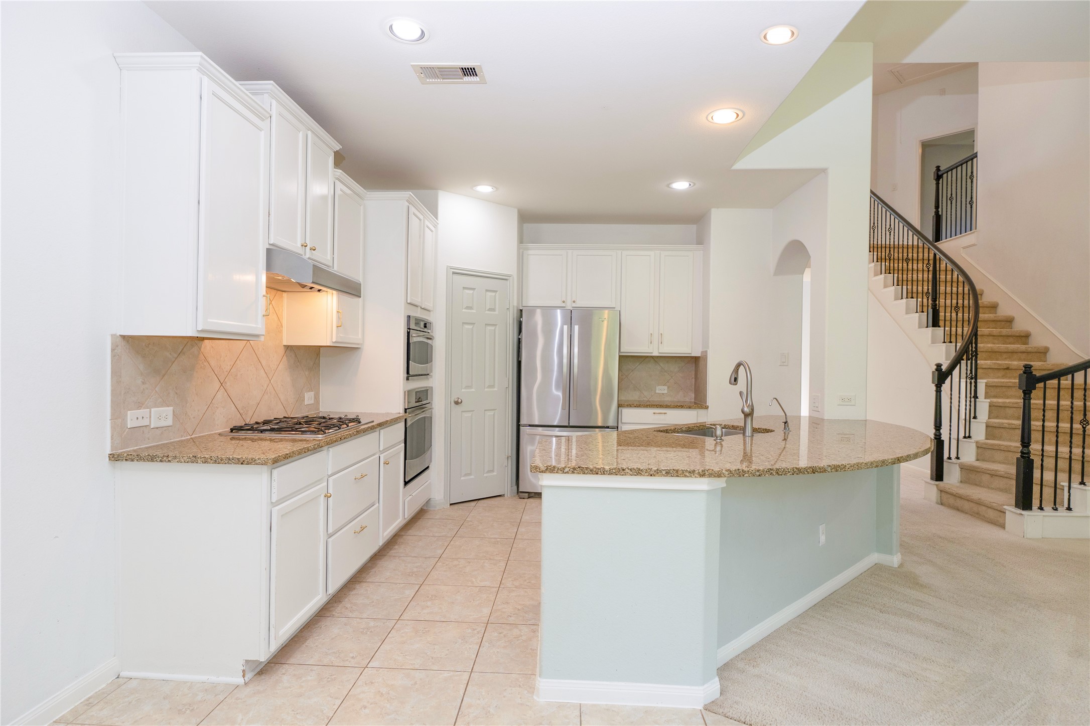 19510 Blushing Meadow Drive Property Photo 8